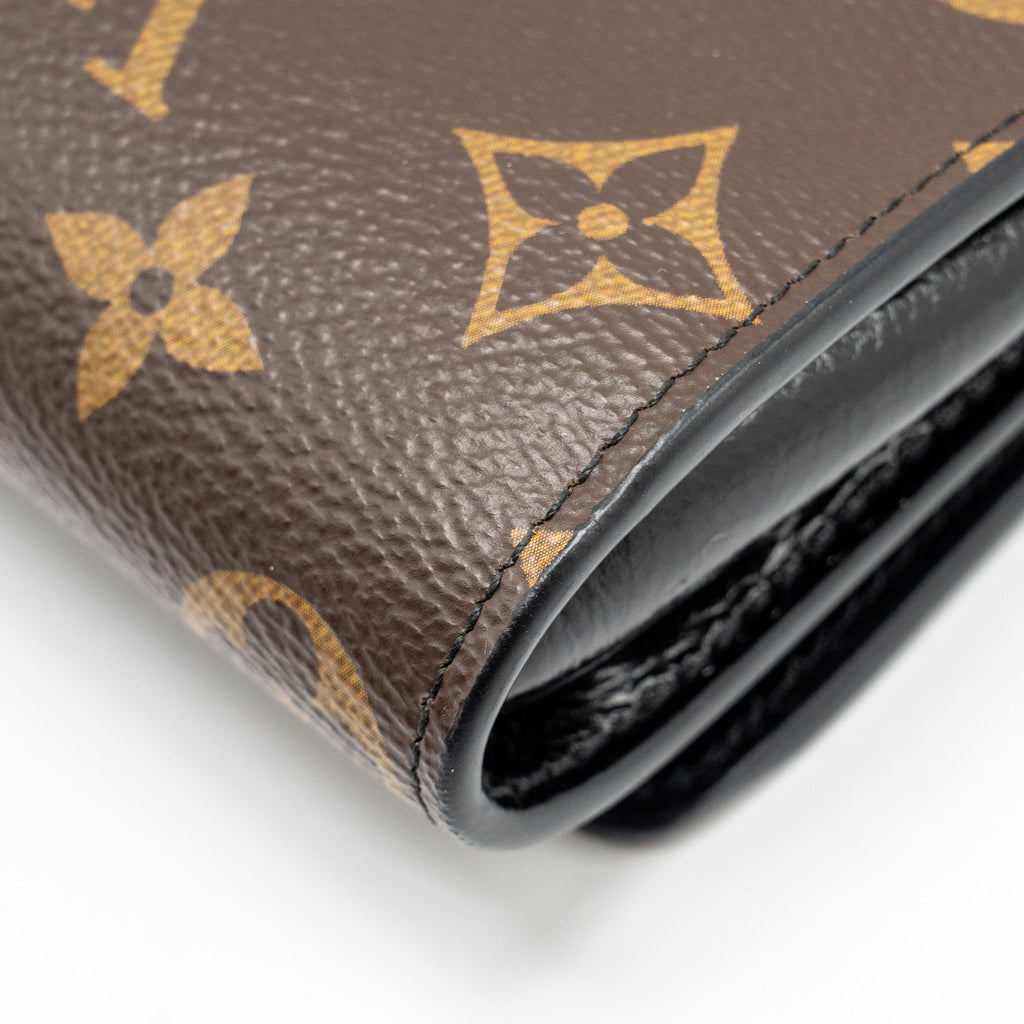 louis-vuitton-wild-at-heart-twist-wallet-on-chain-calfskin-monogram-canvas-multicololur-black-sliver-hardware
