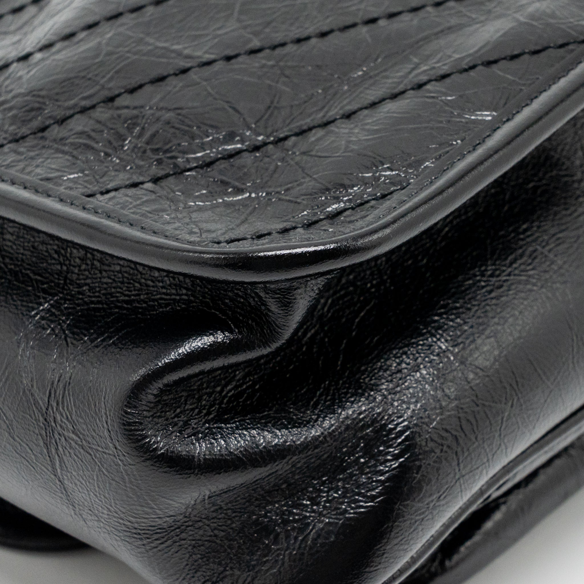 saint-laurent-ysl-medium-niki-chain-bag-vintage-calfskin-ghw