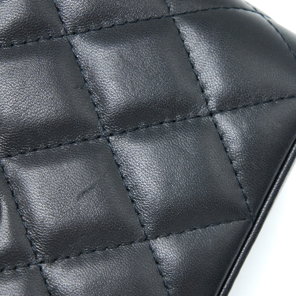 chanel-pear-crush-long-vanity-with-chain-lambskin-black-ghw-microchip