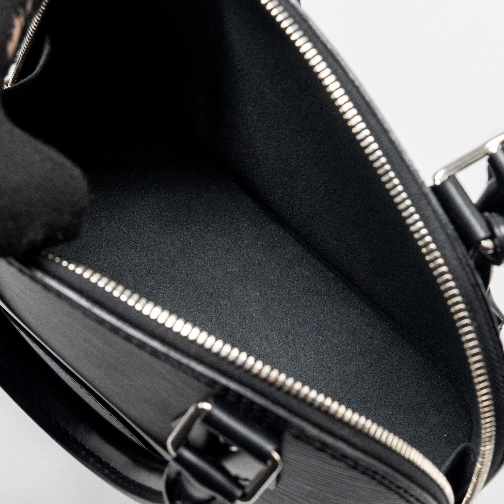 louis-vuitton-alma-bb-epi-leather-black-shw