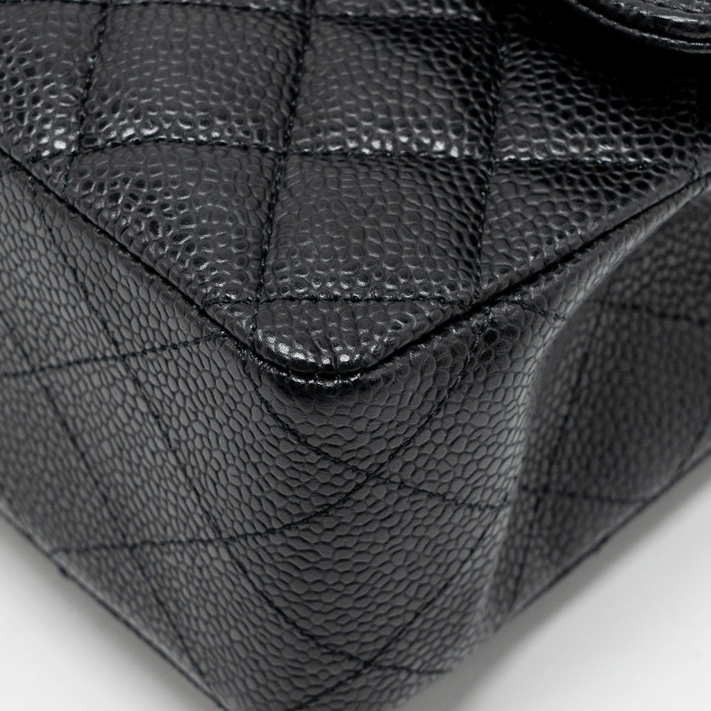 chanel-black-ghw