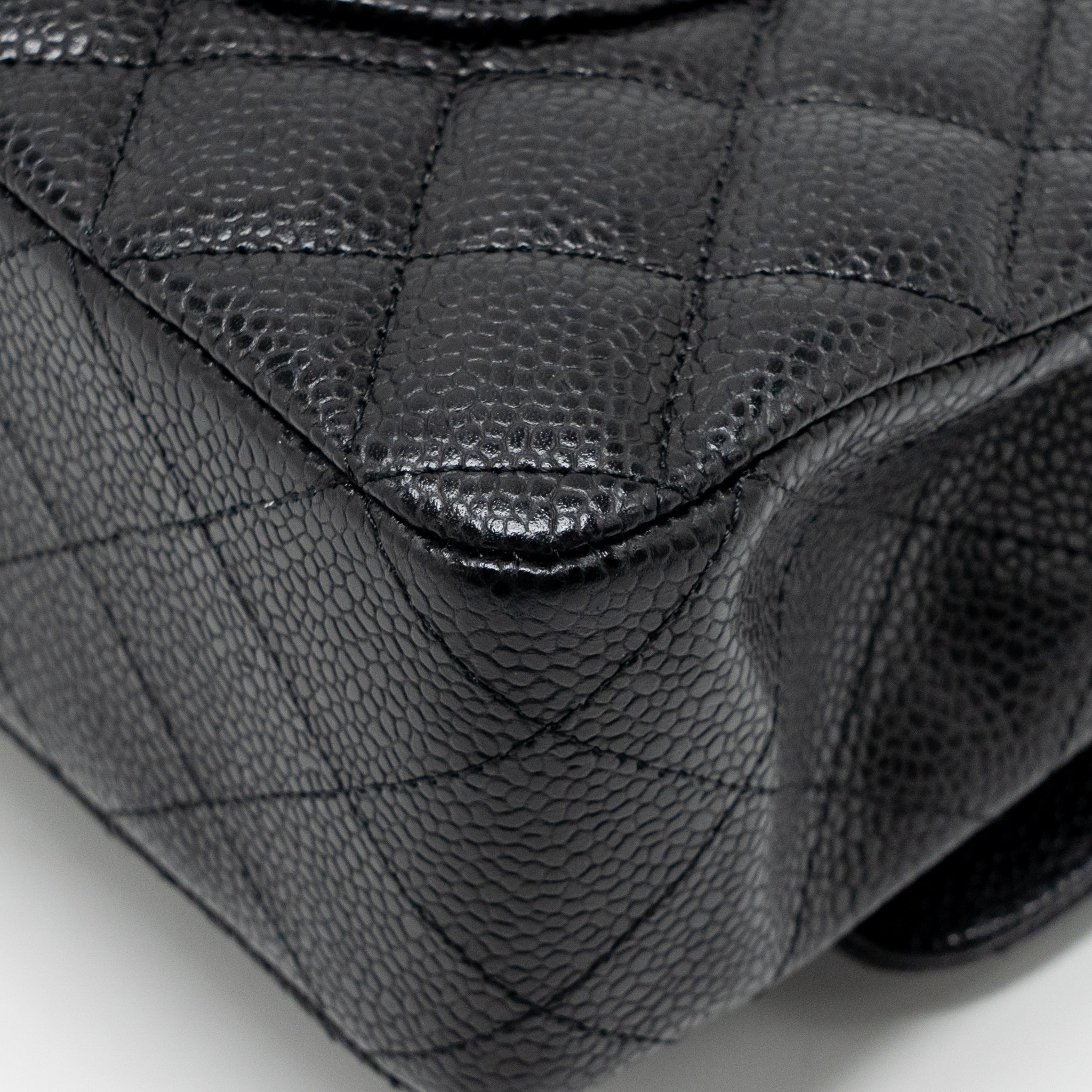 chanel-black-ghw