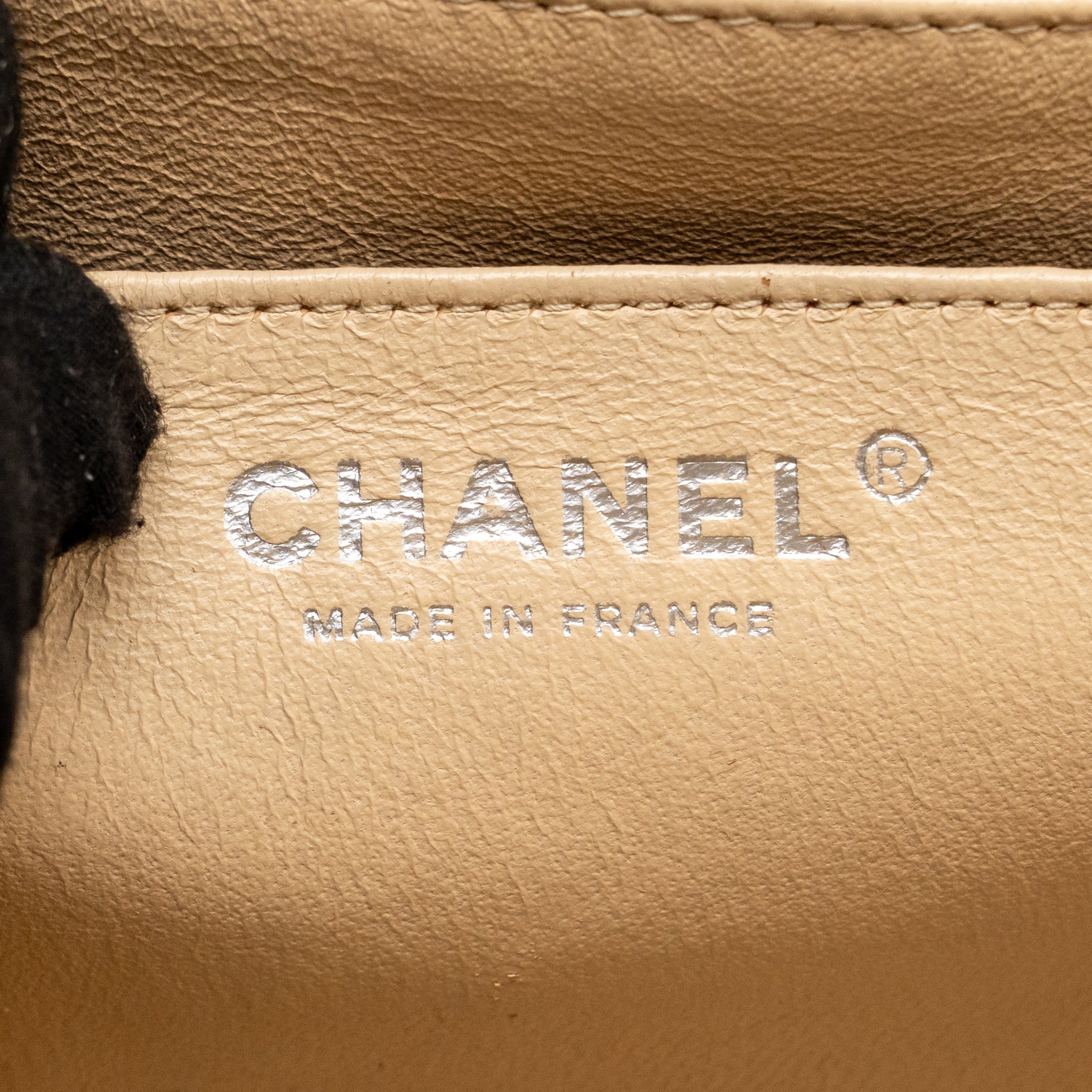 chanel-jumbo-classic-single-flap-bag-caviar-beige-shw