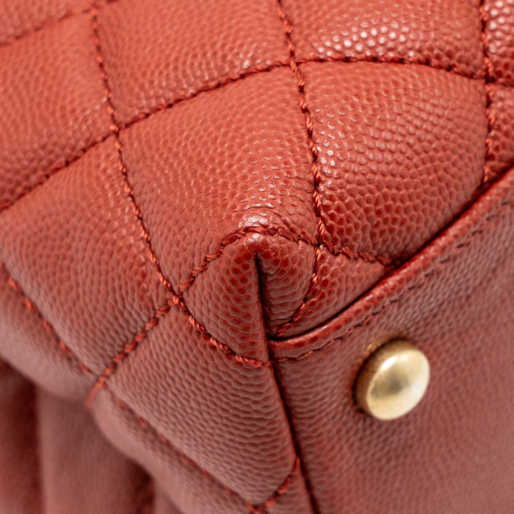 chanel-large-coco-handle-with-lizard-handle-caviar-red-ghw