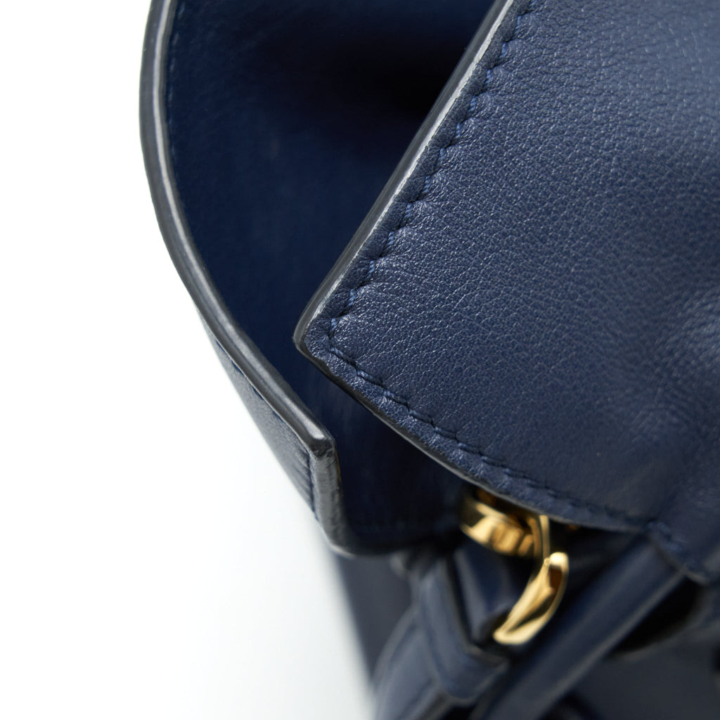 loewe-flamenco-clutch-crossbody-bag-lambskin-navy