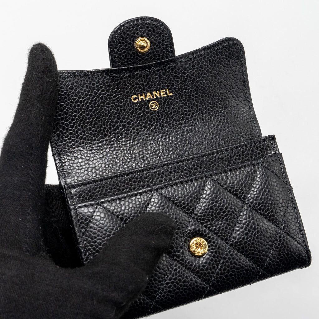 chanel-classic-flap-card-holder-caviar-black-ghw-microchip-9