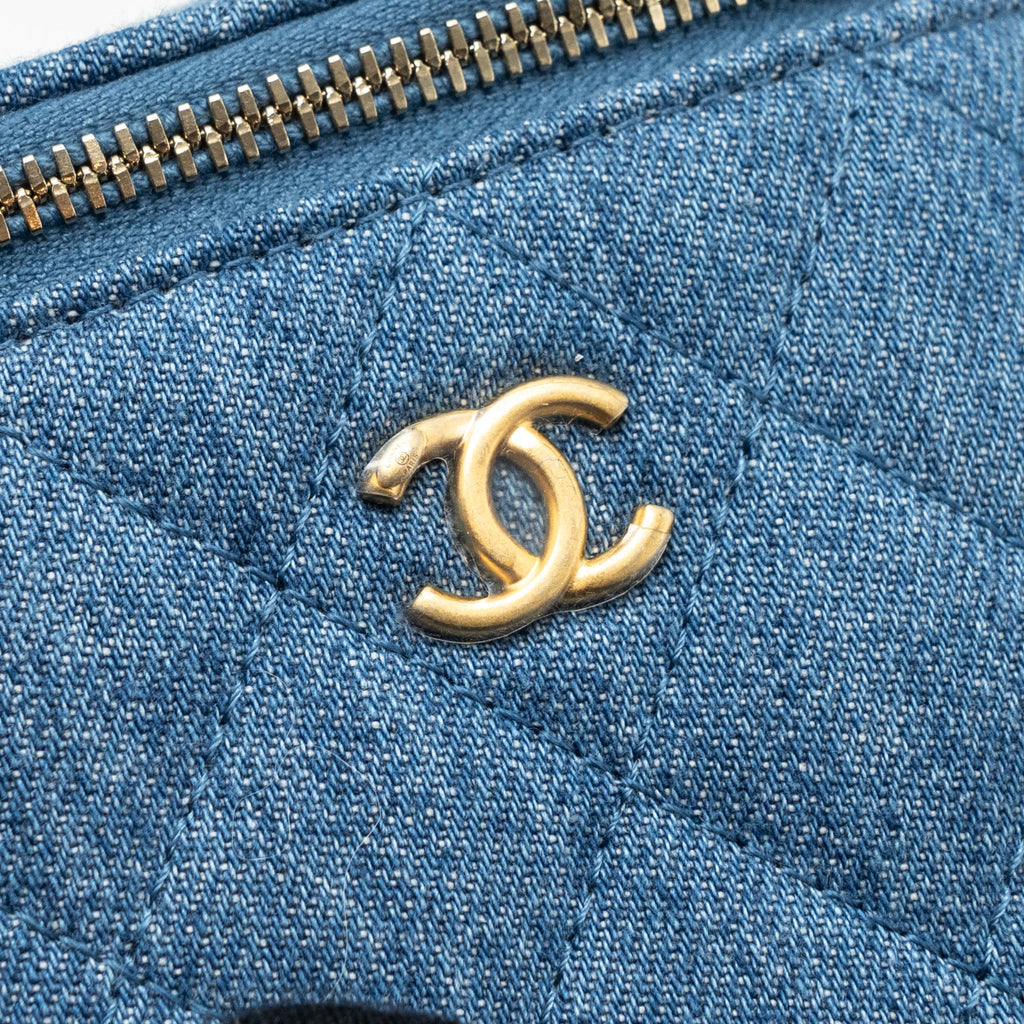 chanel-pearl-crush-mini-vanity-case-denim-blue-brushed-ghw