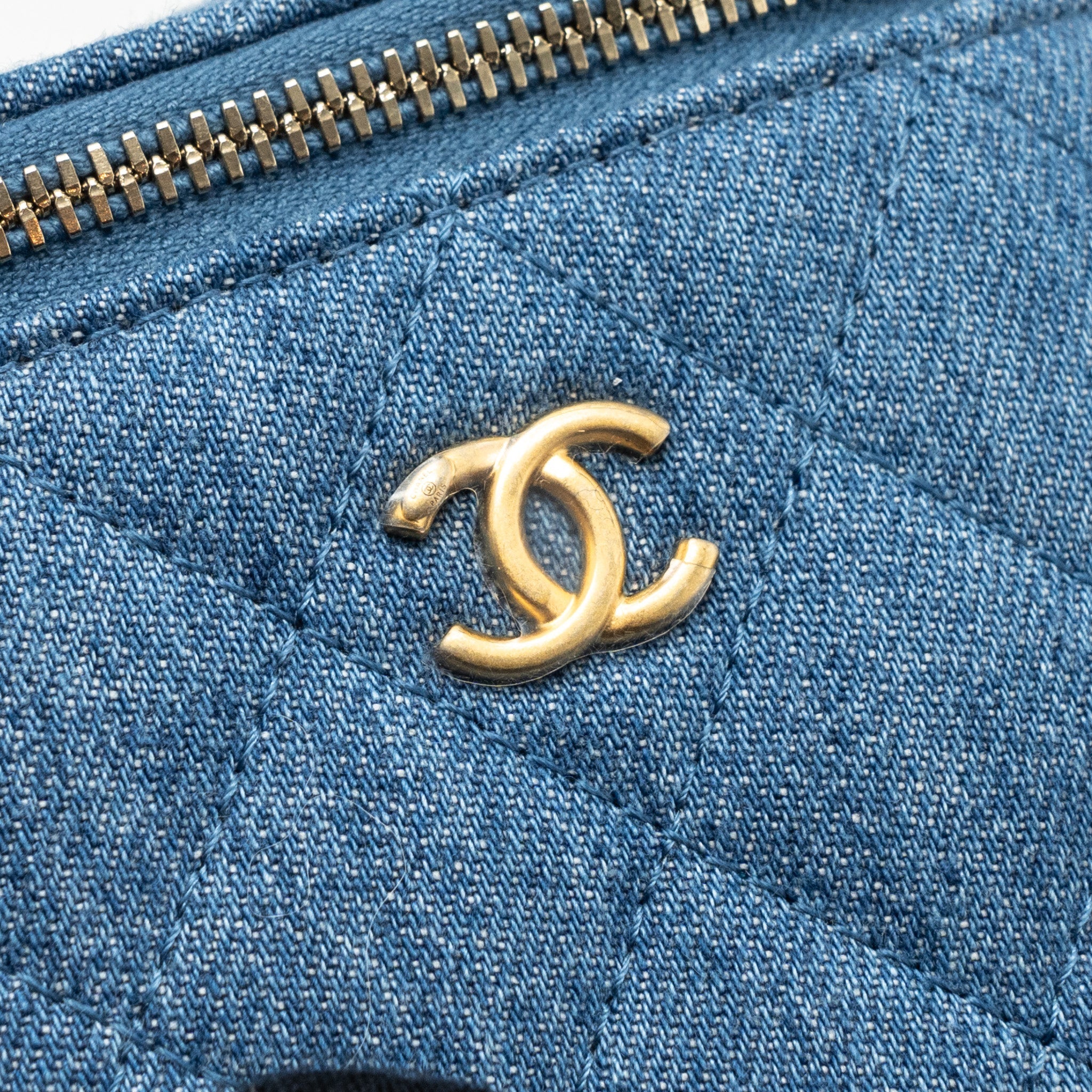 chanel-pearl-crush-mini-vanity-case-denim-blue-brushed-ghw