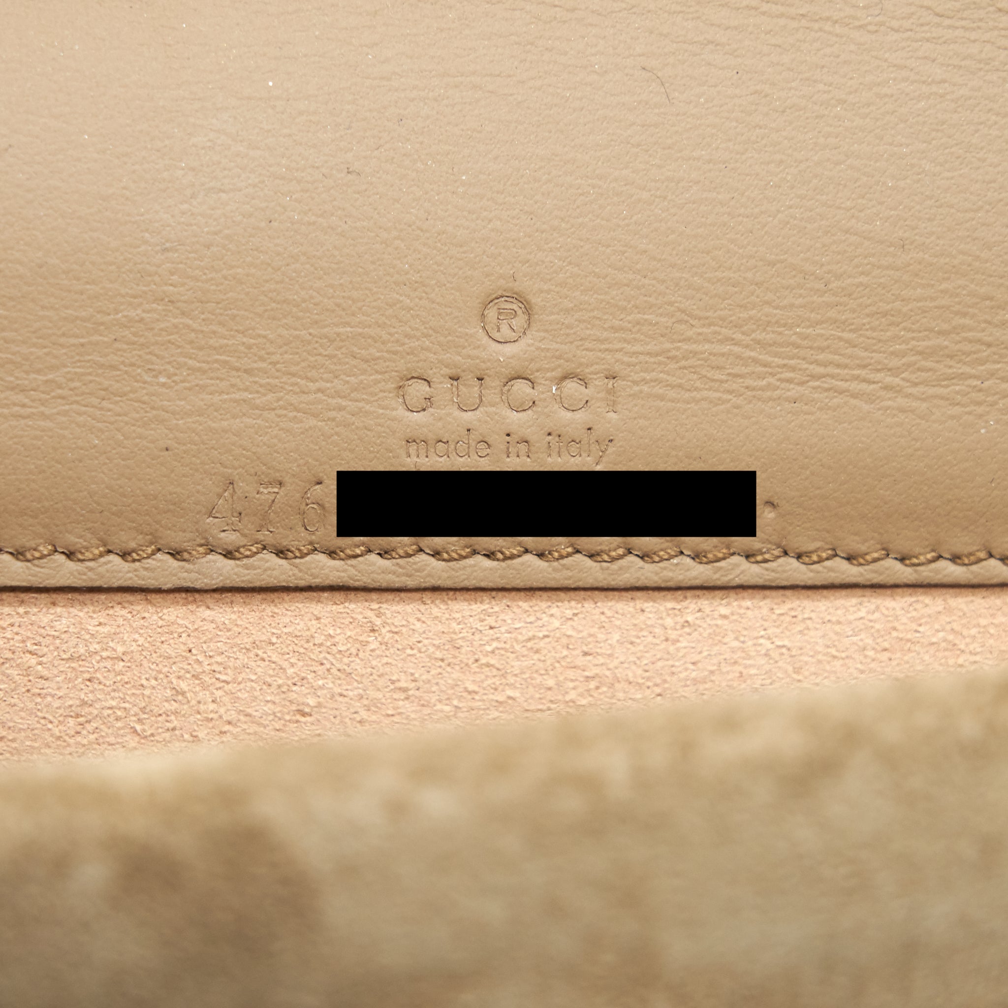 gucci-dionysus-gg-supreme-super-mini-crossbody-bag-beige