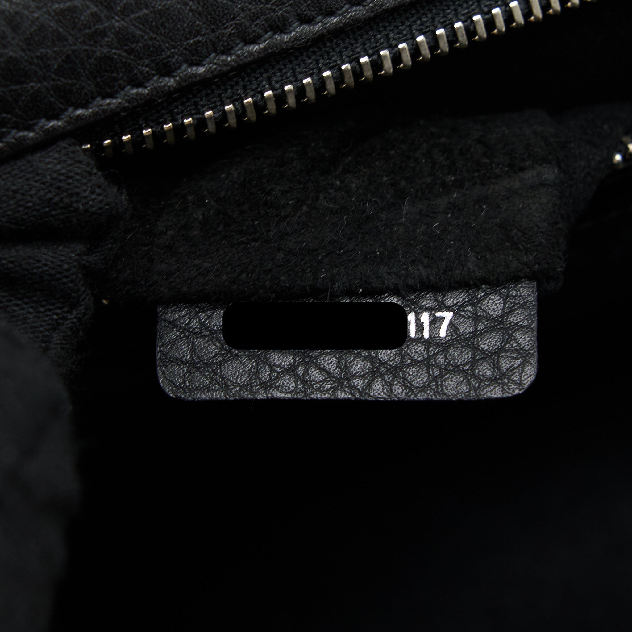 dior-medium-diorama-black-calfskin-black-shw