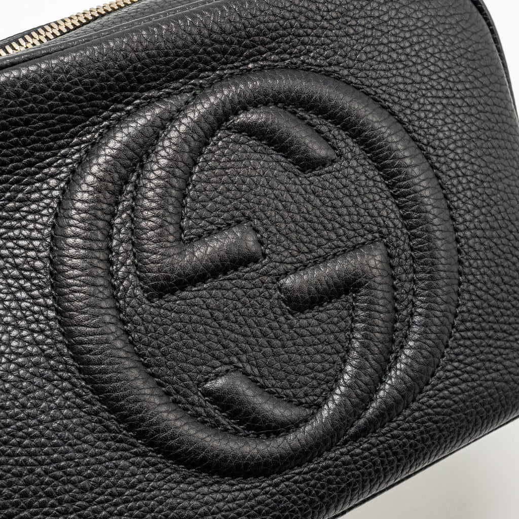 gucci-soho-disco-camera-crossbody-bag-calfskin-black-lghw-1