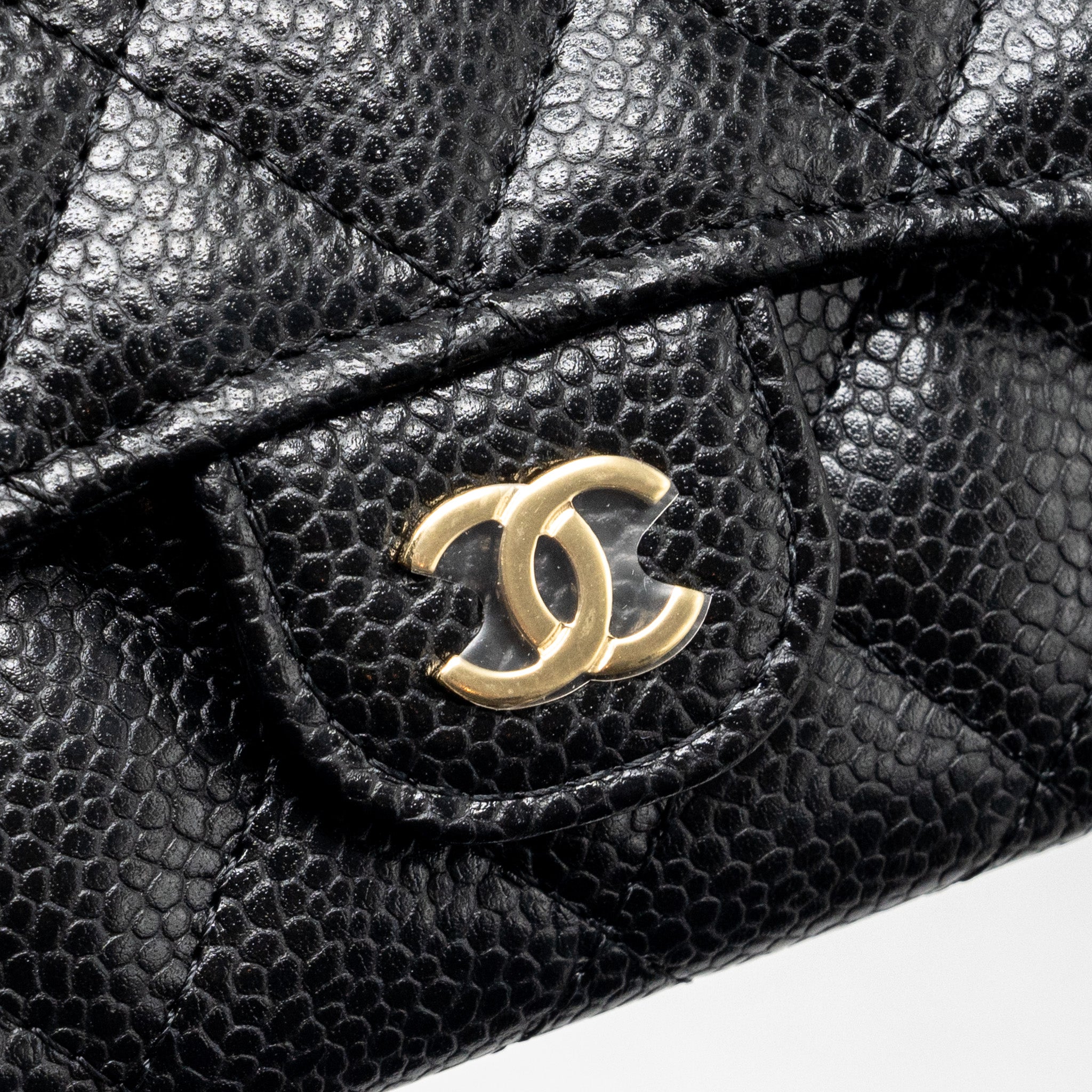 chanel-classic-flap-card-holder-caviar-black-ghw-microchip-10