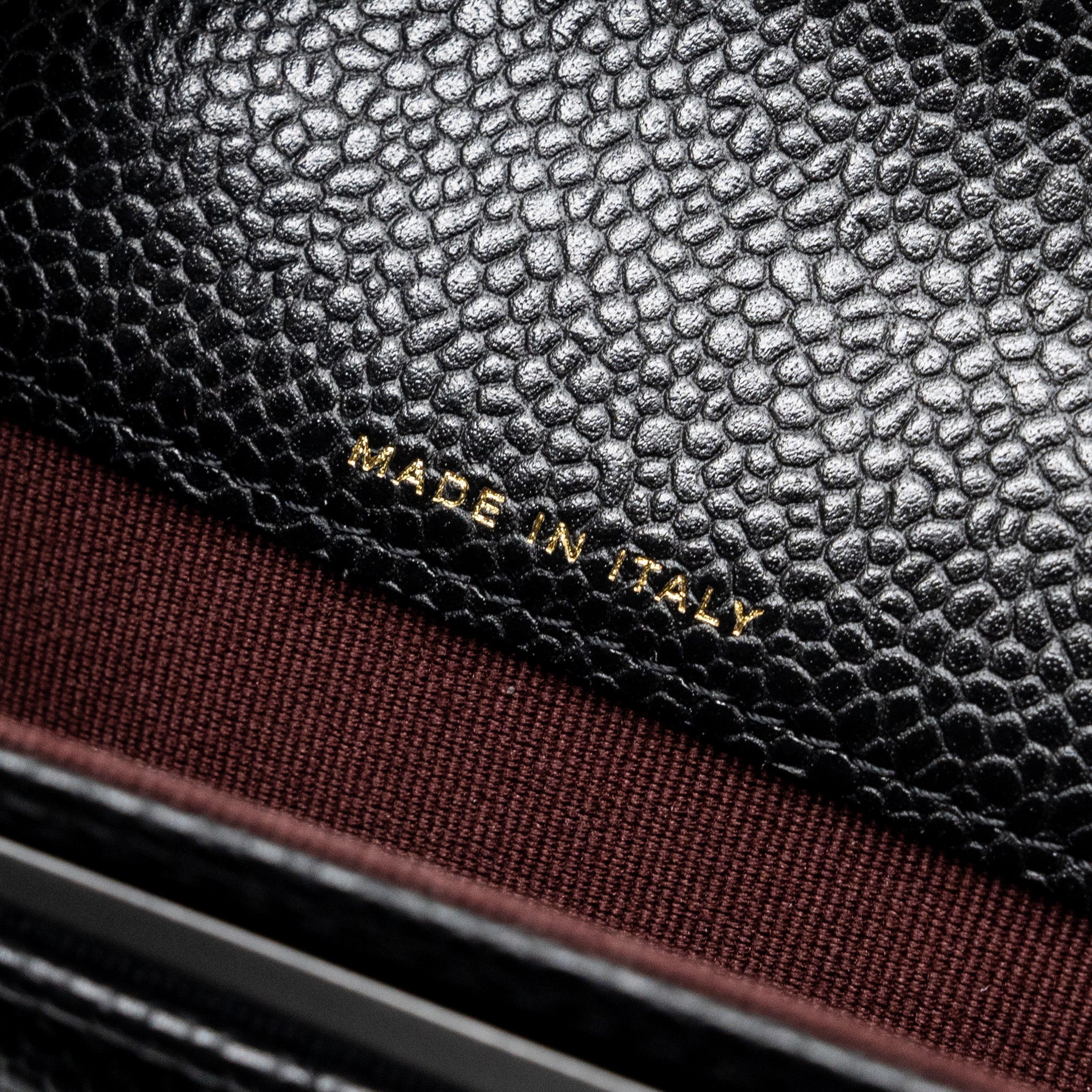 chanel-classic-flap-card-holder-caviar-black-ghw-microchip-10