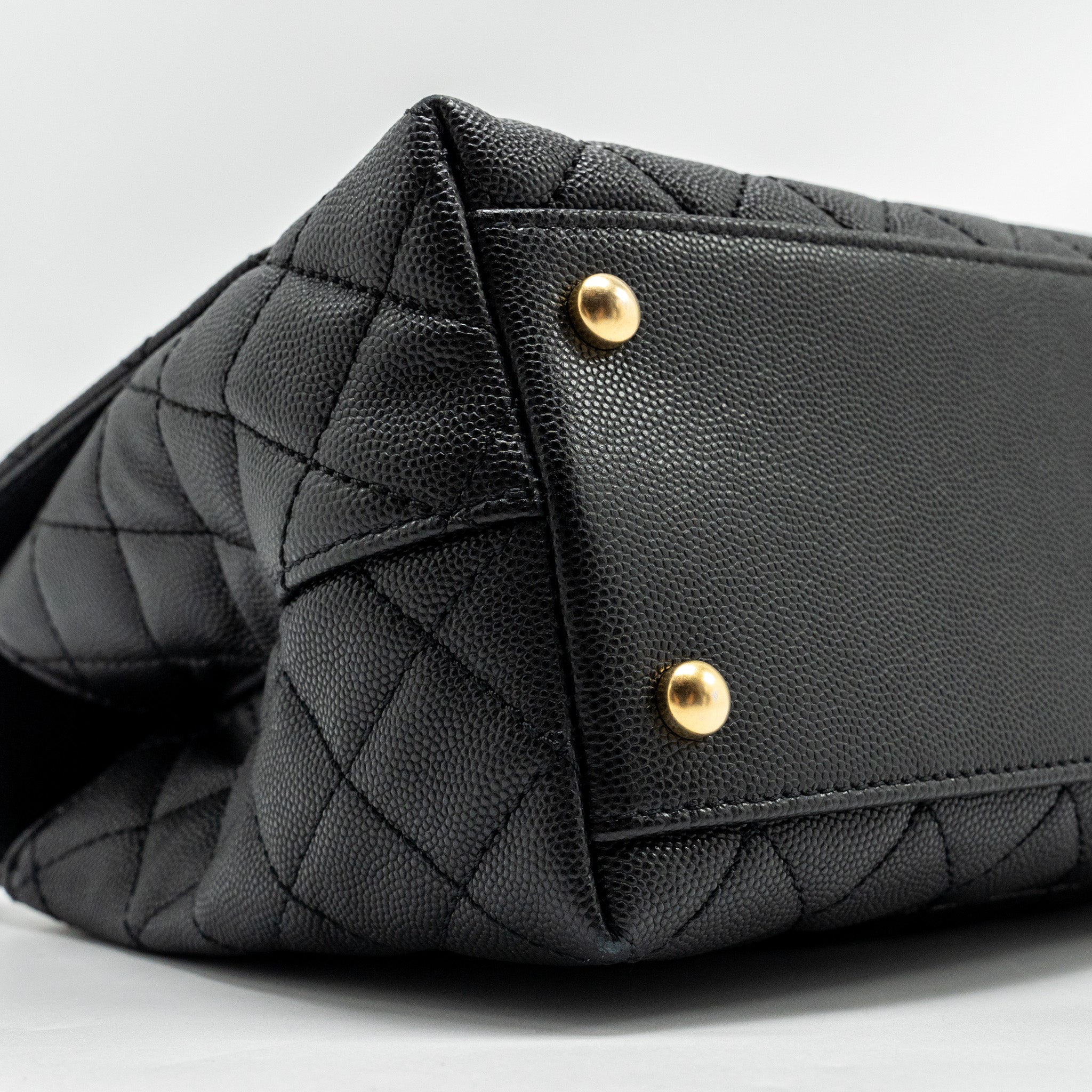 chanel-medium-coco-handle-limited-edition-caviar-black-ghw-microchip
