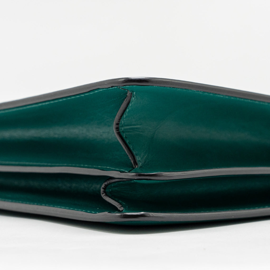 bvlgari-serpenti-forever-shoulder-bag-calfskin-green-lghw-2