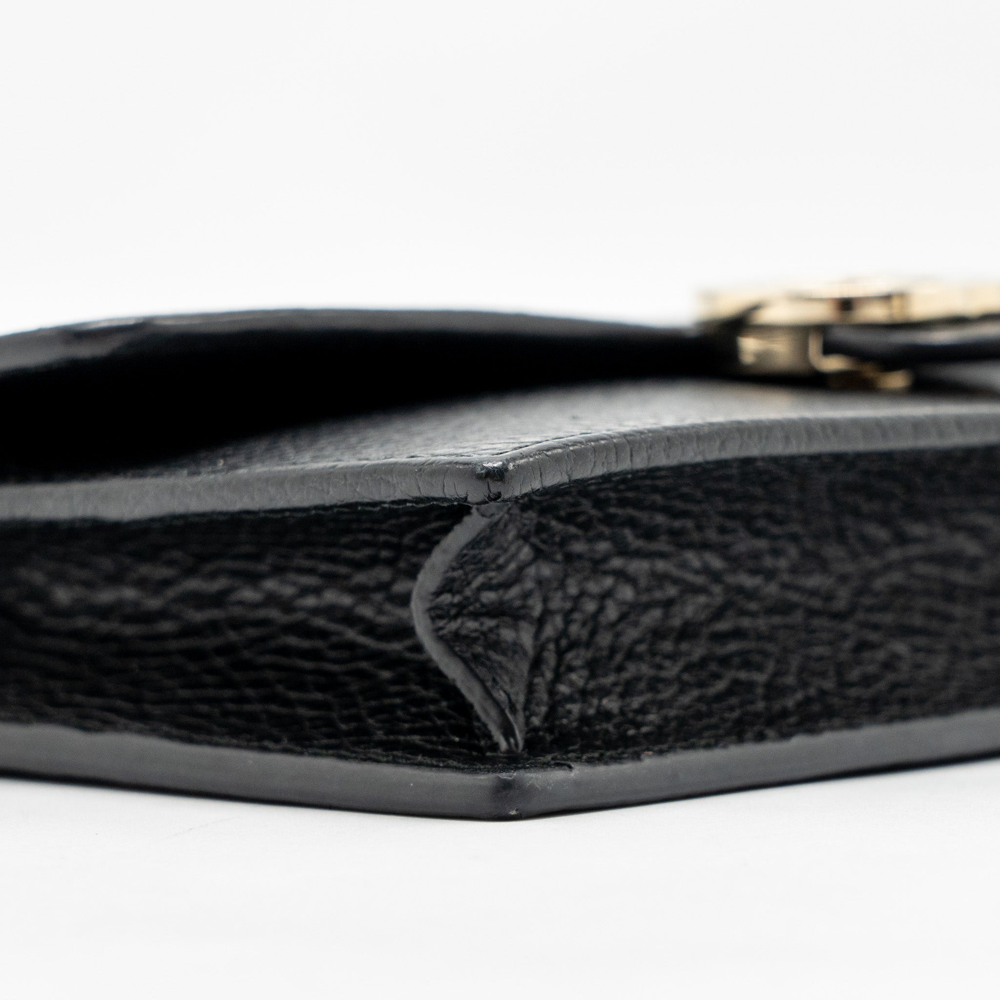 gucci-interlocking-chain-wallet-calfskin-black-ghw