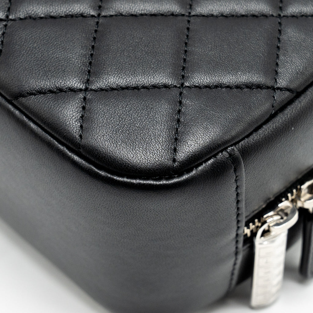 chanel-quilted-cosmetic-pouch-lambskin-black-shw