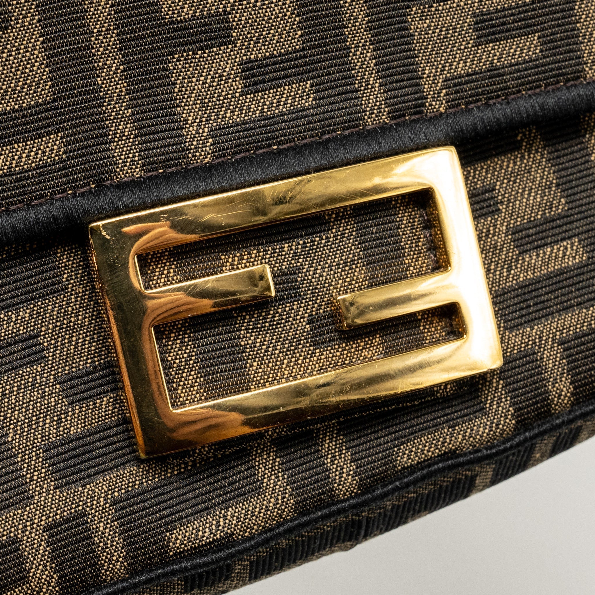 fendi-mini-baguette-ff-jacquard-canvas-brown-ghw