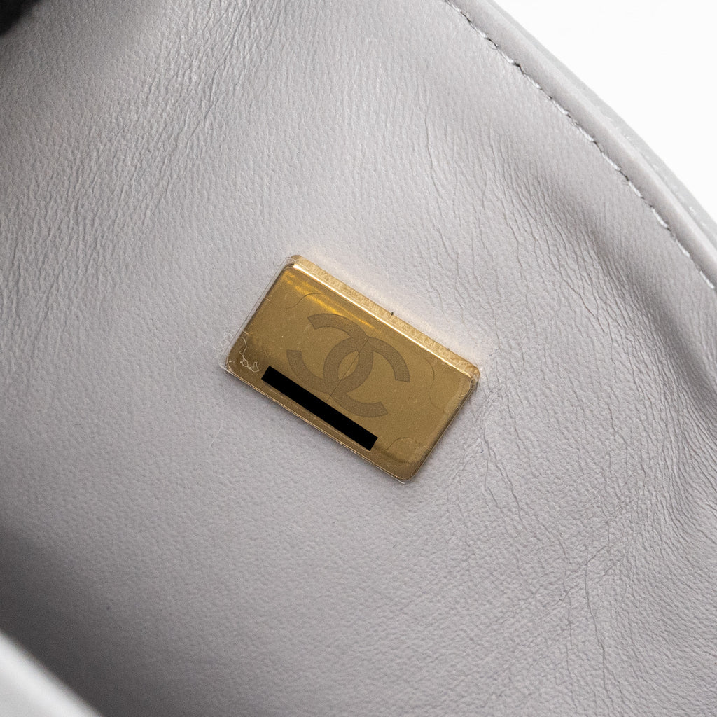 chanel-classic-medium-double-flap-bag-caviar-light-grey-lghw-microchip