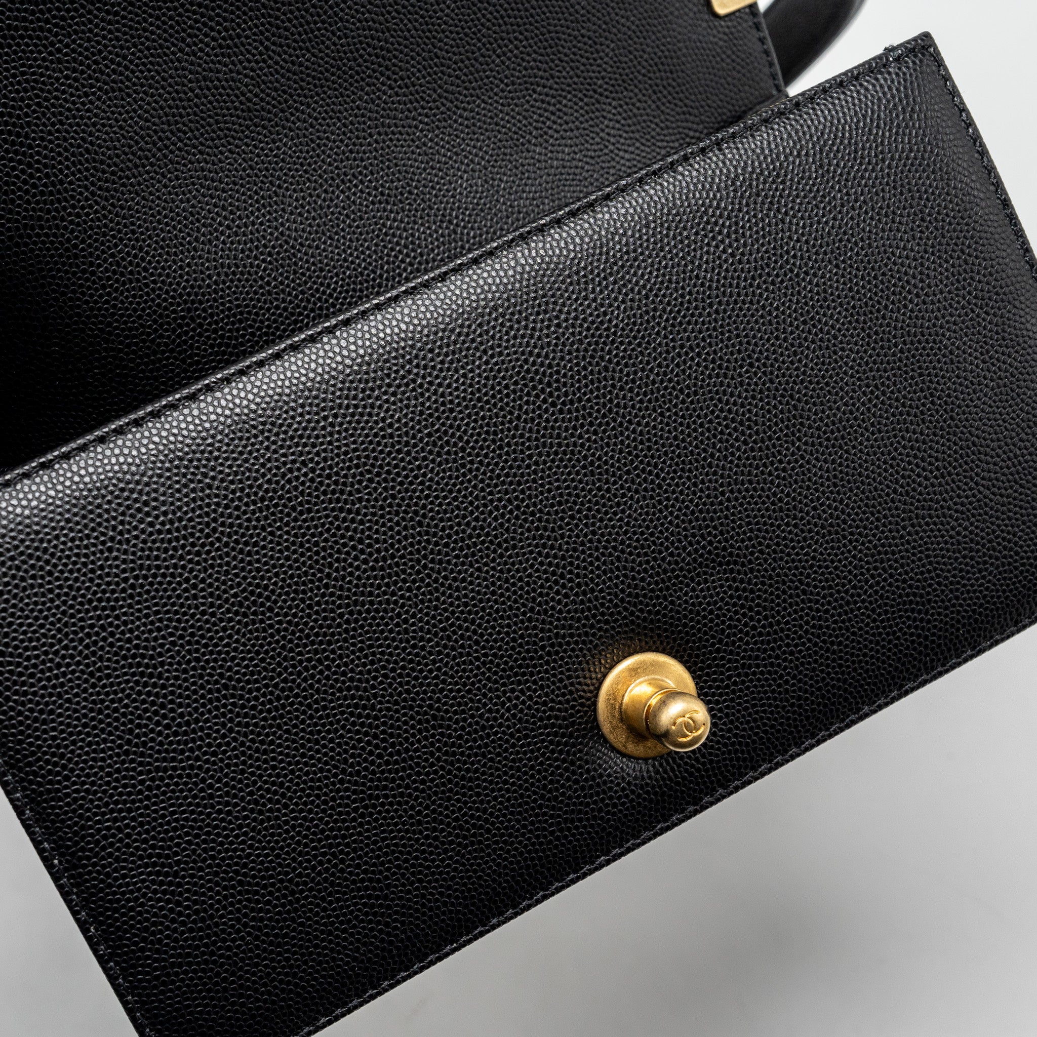 chanel-small-boy-bag-caviar-black-ghwmicrochip
