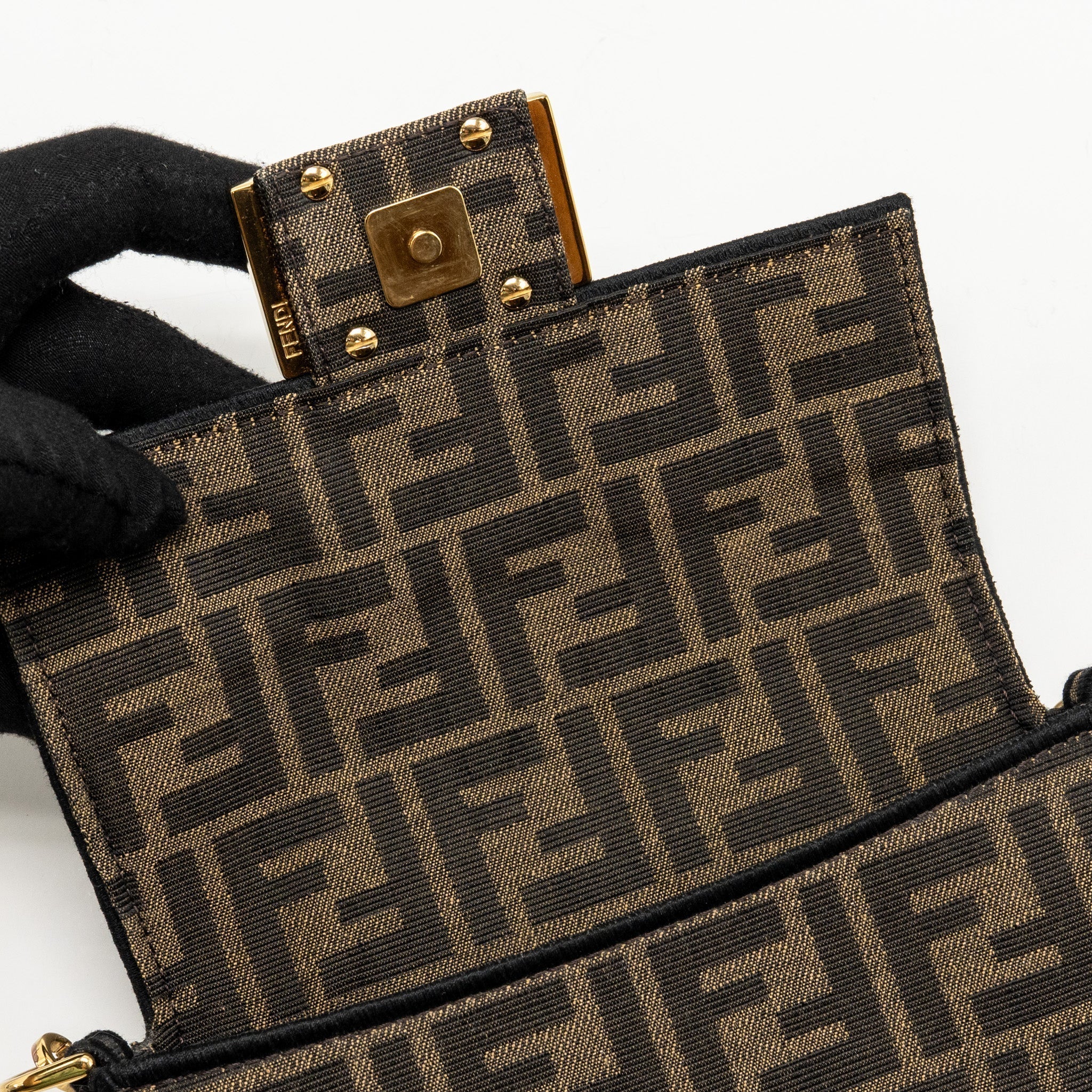 fendi-mini-baguette-ff-jacquard-canvas-brown-ghw