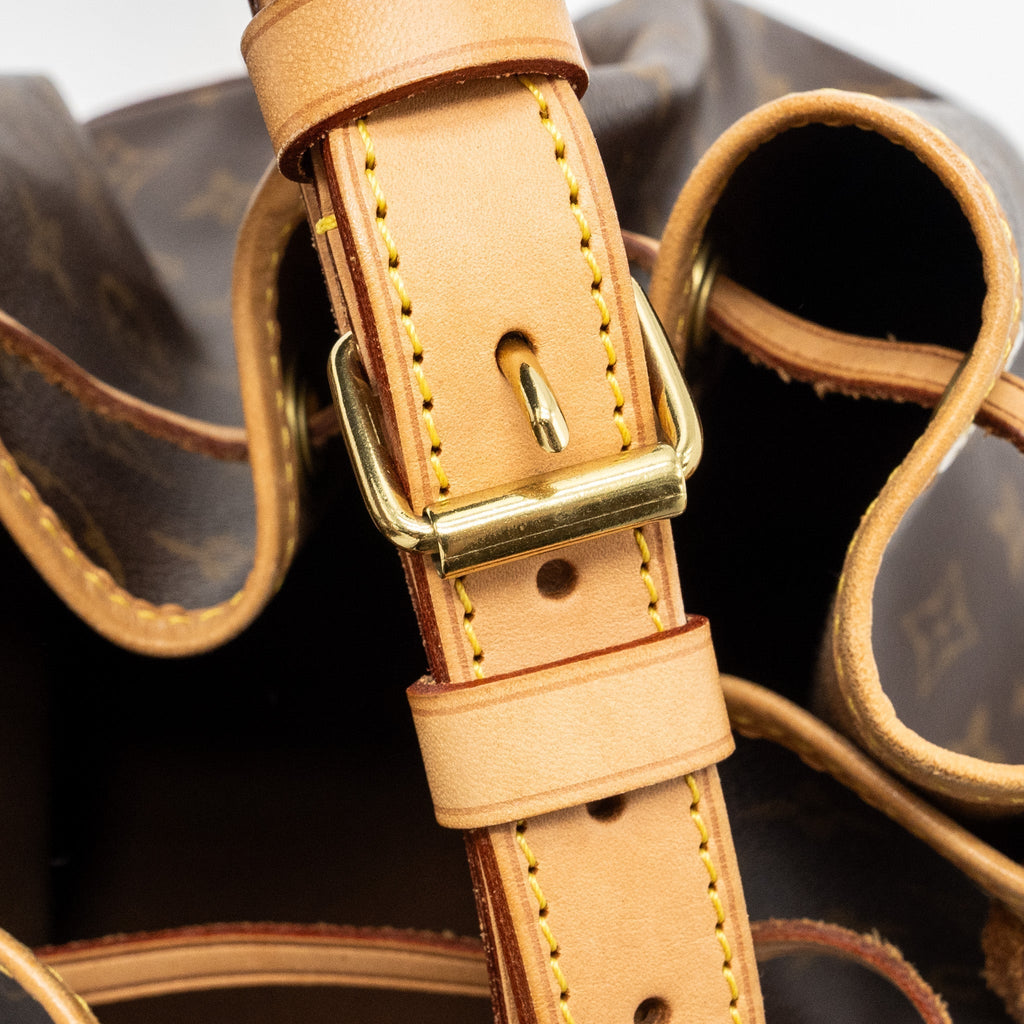 louis-vuitton-petit-noe-monogram-canvas-ghw-3