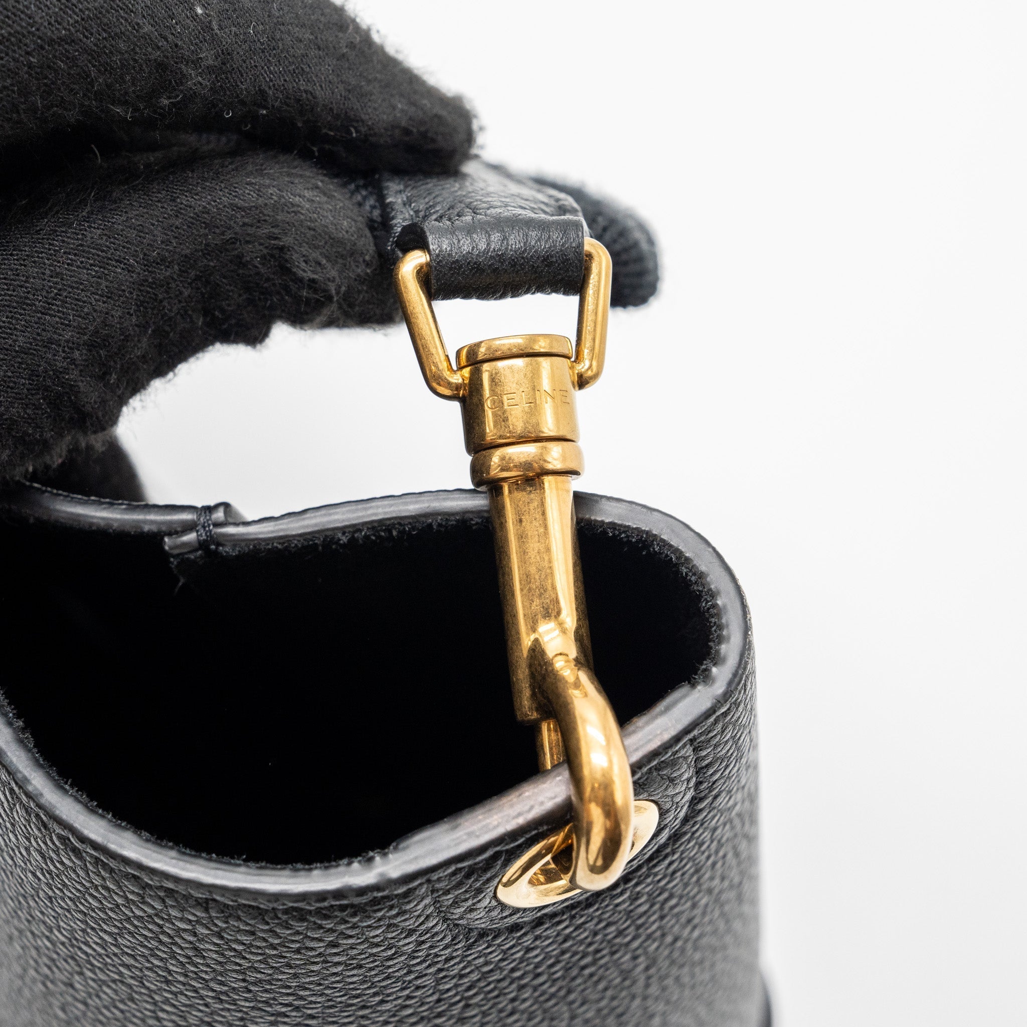 celine-sangle-bucket-bag-grained-calfskin-black-ghw-1