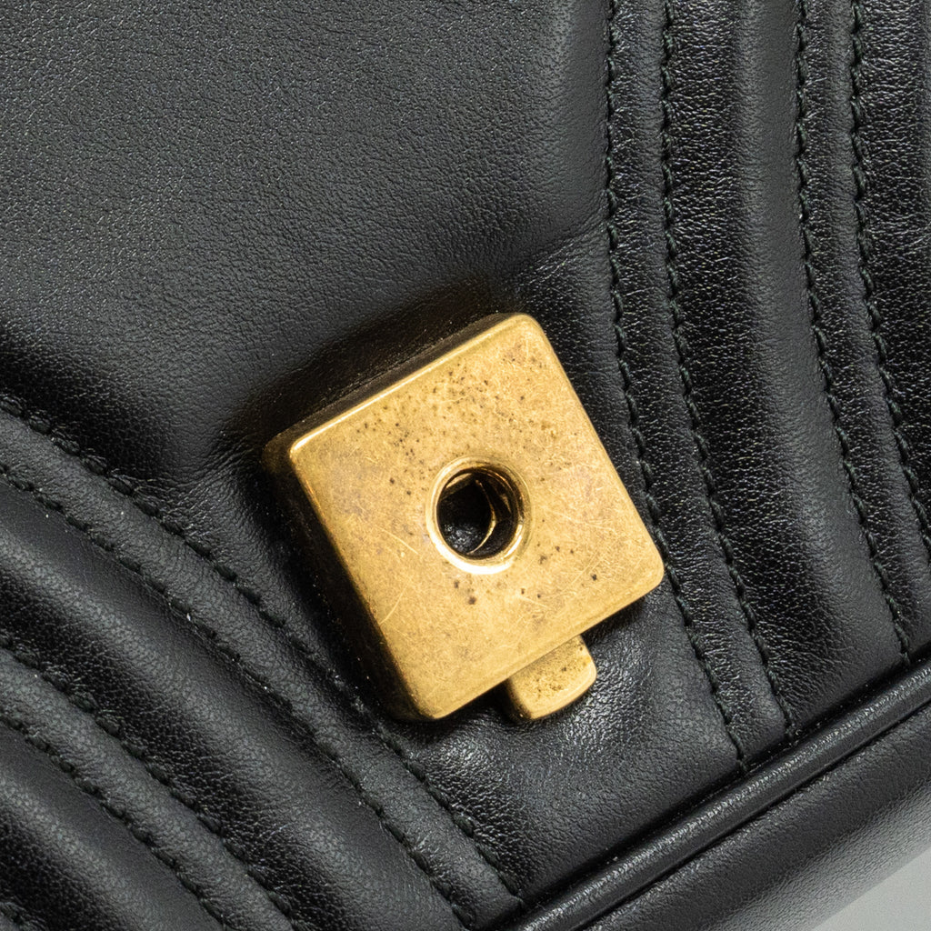 gucci-small-gg-marmont-bag-calfskin-black-ghw-1