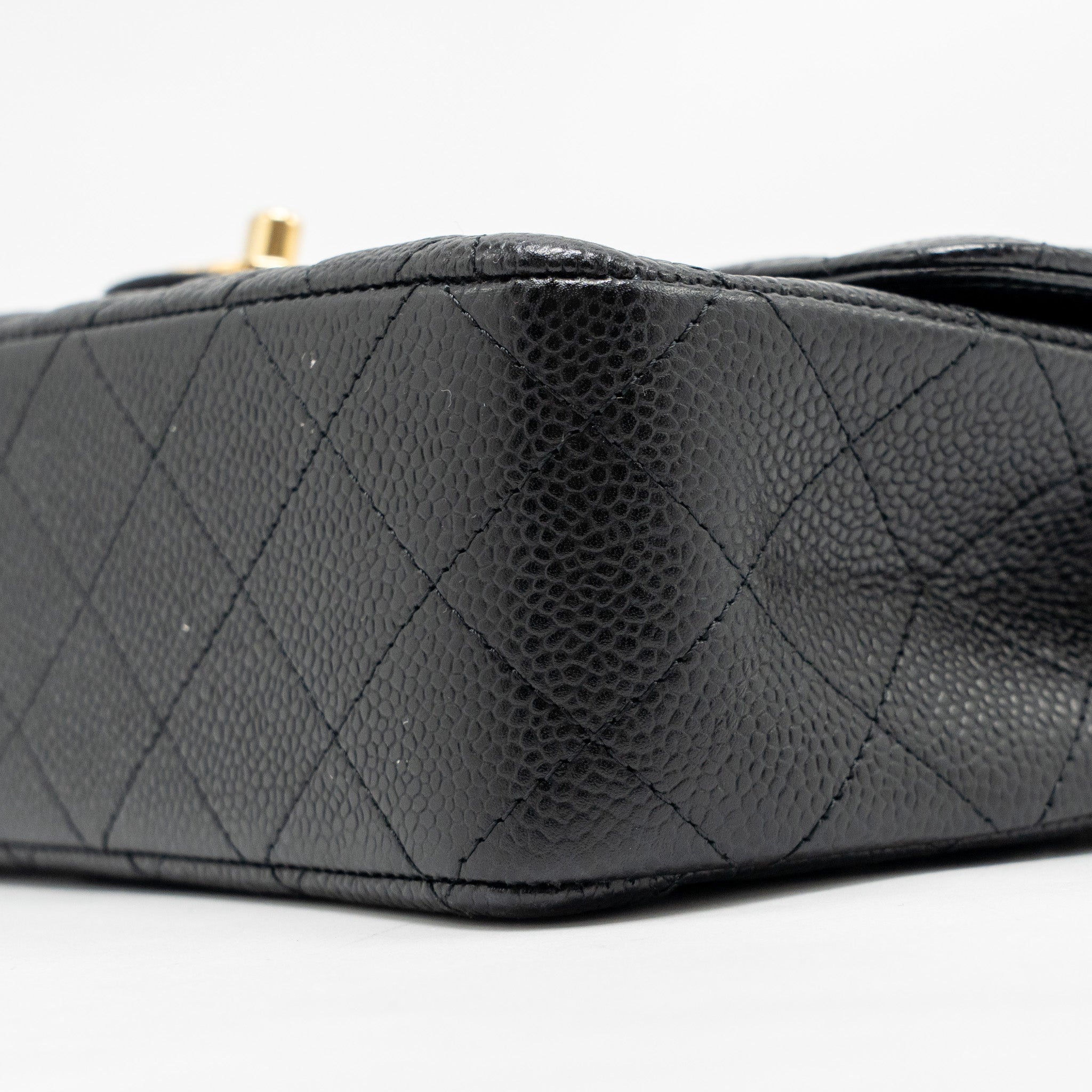 chanel-medium-classic-double-flap-bag-caviar-black-ghw-30