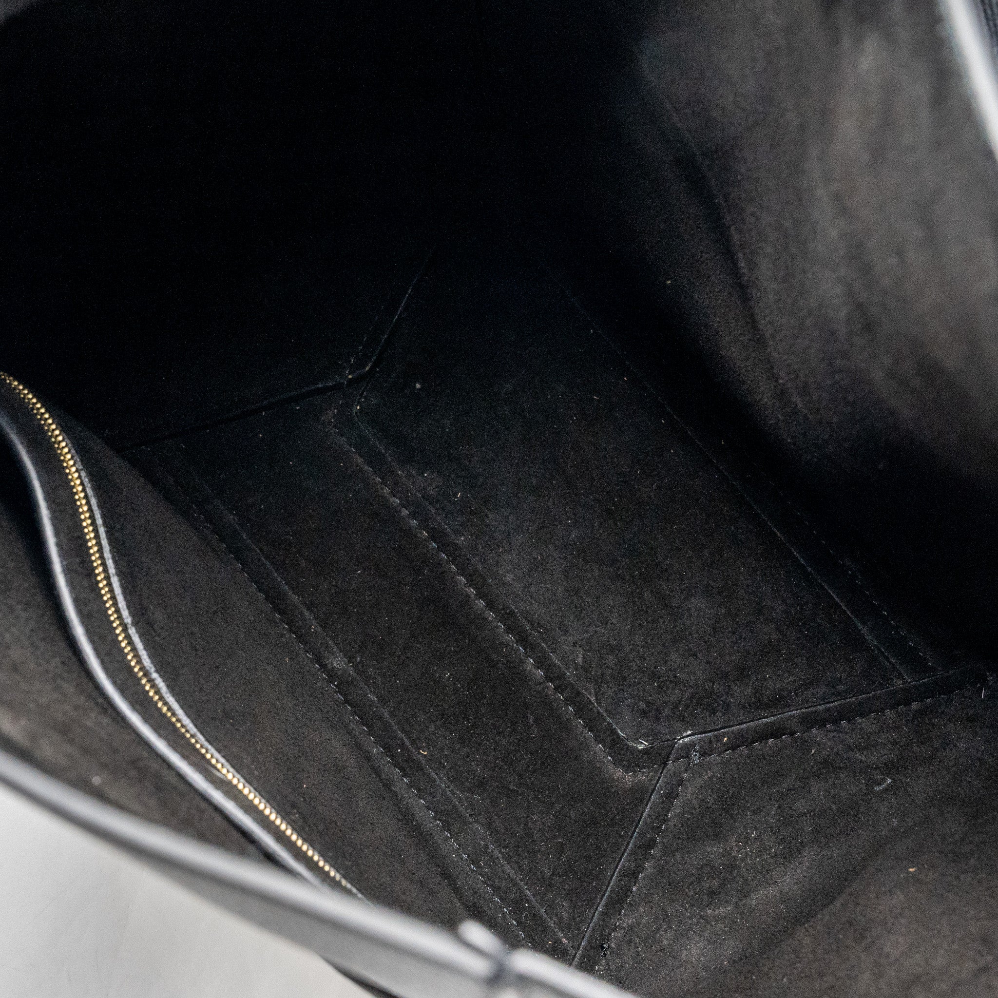 celine-sangle-bucket-bag-grained-calfskin-black-ghw-1