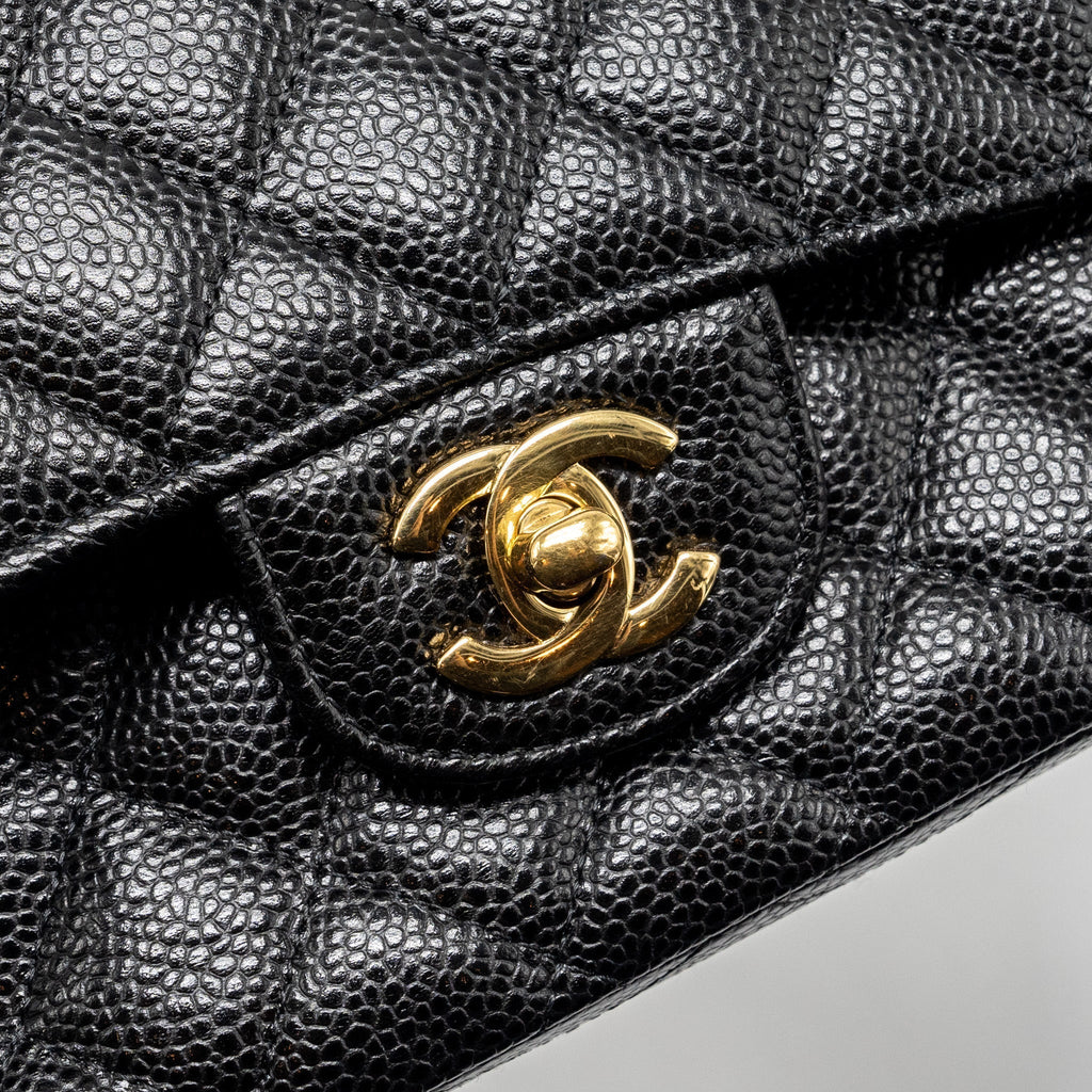 chanel-medium-classic-double-flap-bag-caviar-black-ghw-17
