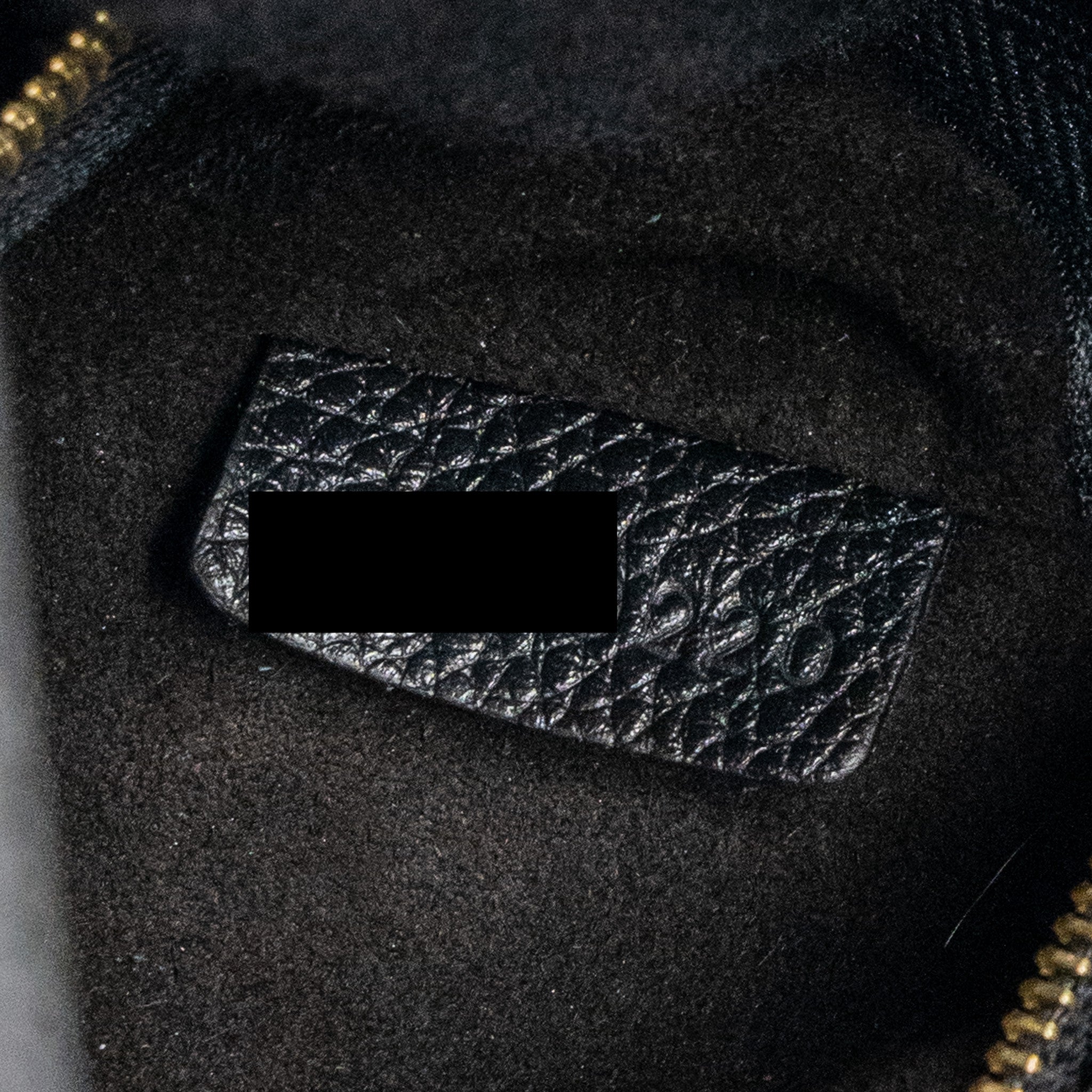celine-sangle-bucket-bag-grained-calfskin-black-ghw-1