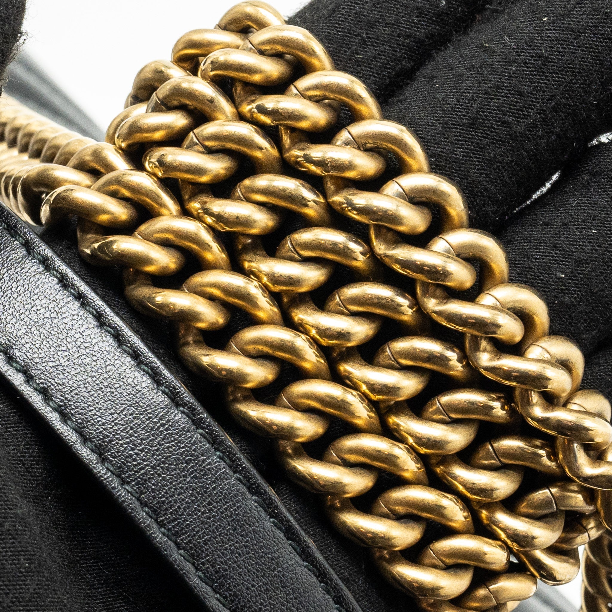 gucci-small-gg-marmont-bag-calfskin-black-ghw-1