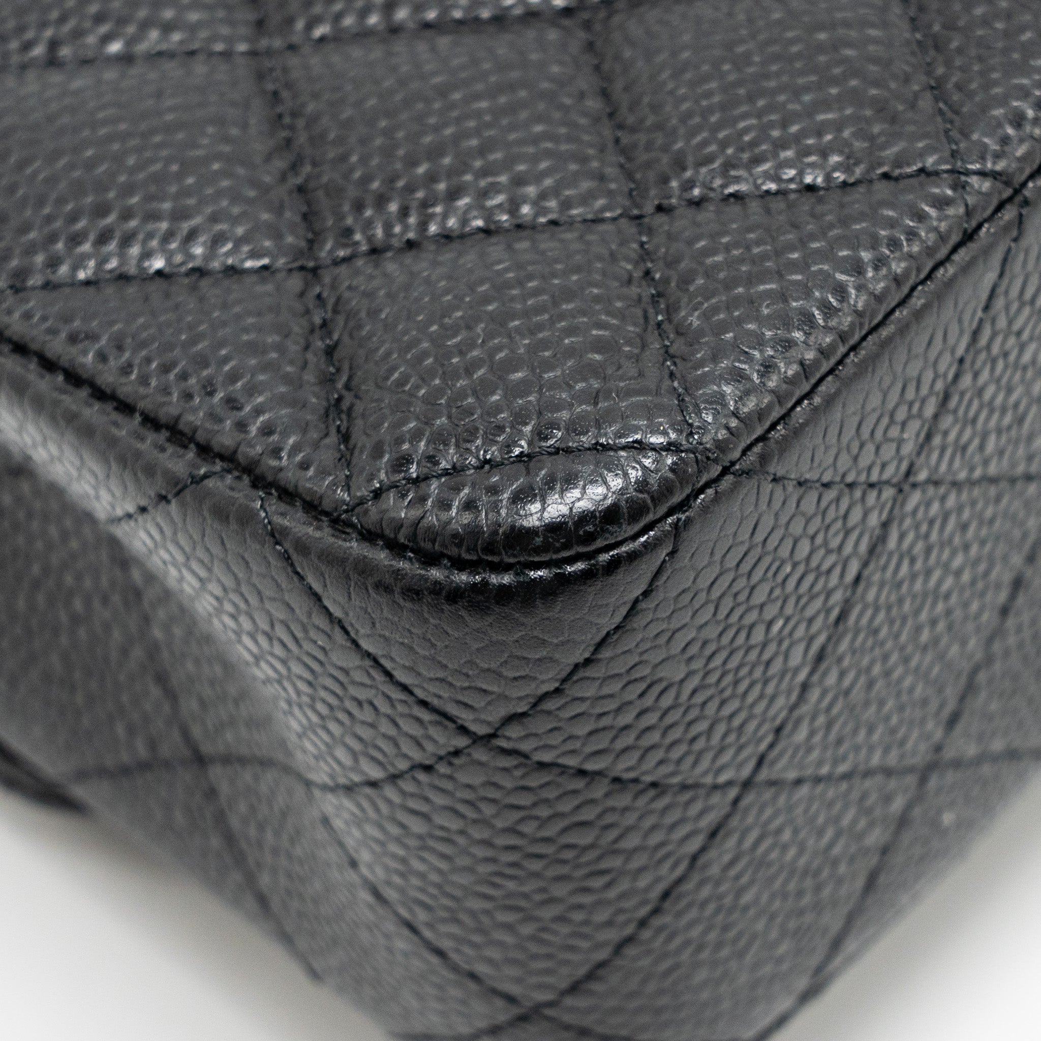 chanel-medium-classic-double-flap-bag-caviar-black-ghw-30