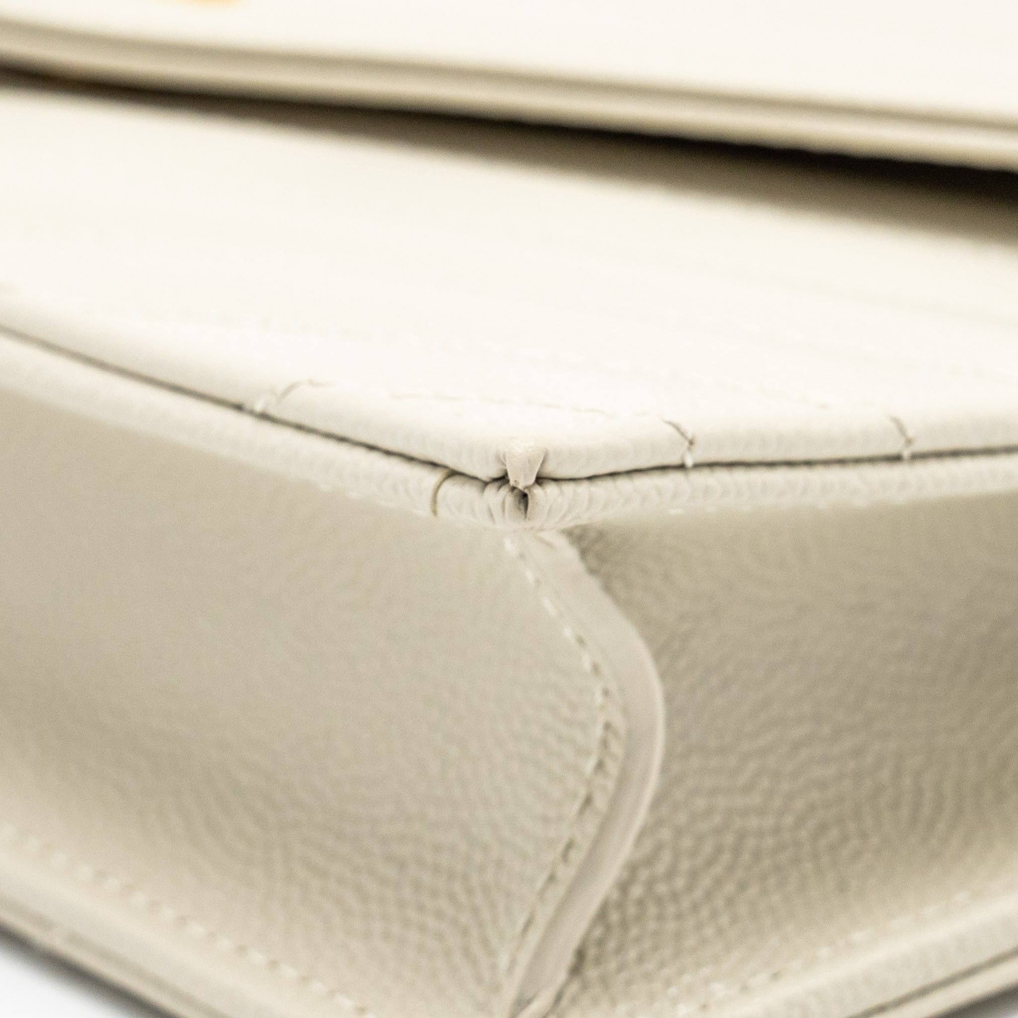 saint-laurent-envelope-chain-wallet-grained-calfskin-leather-cream-soft-ghw