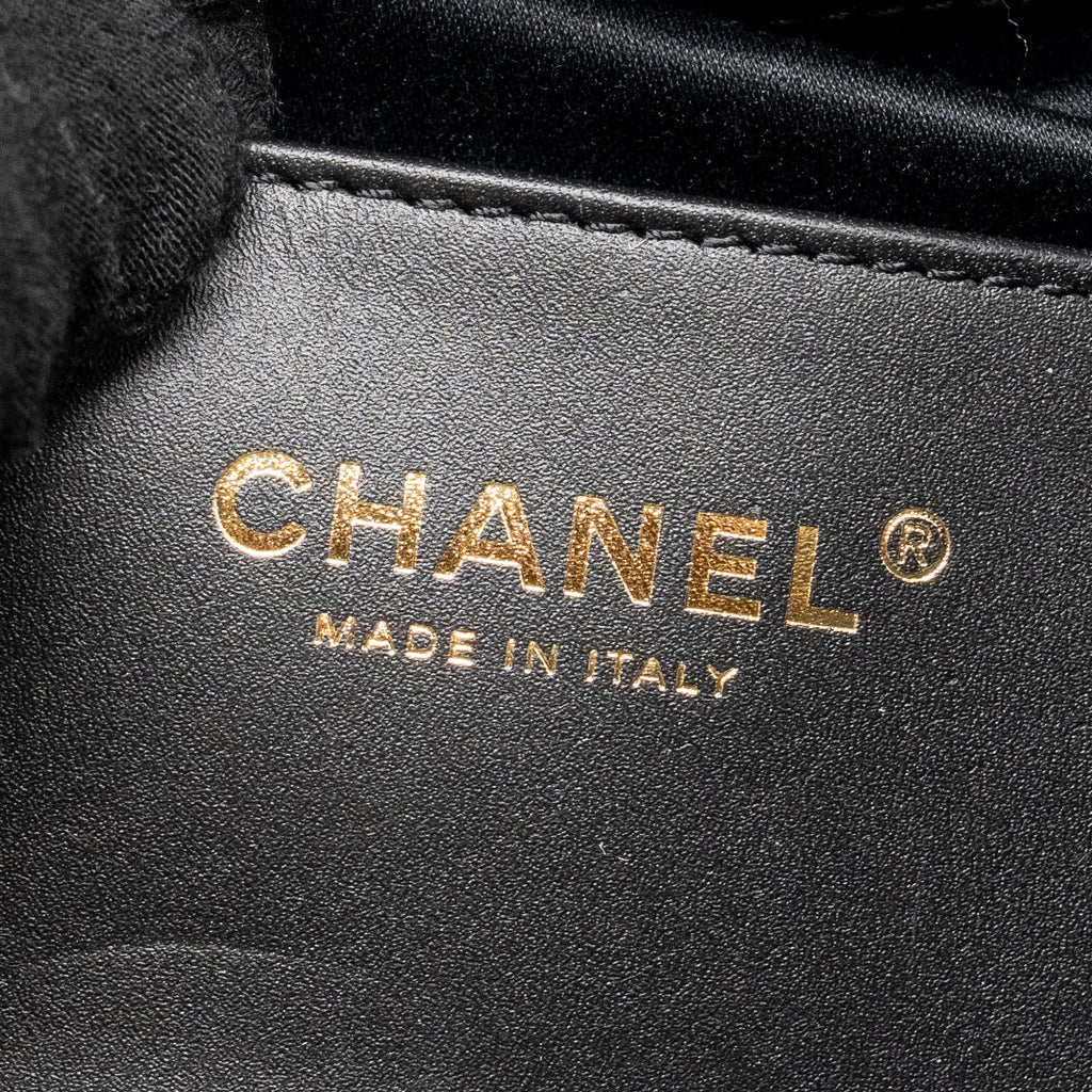 chanel-small-25-bag-caviar-black-ghw-microchip