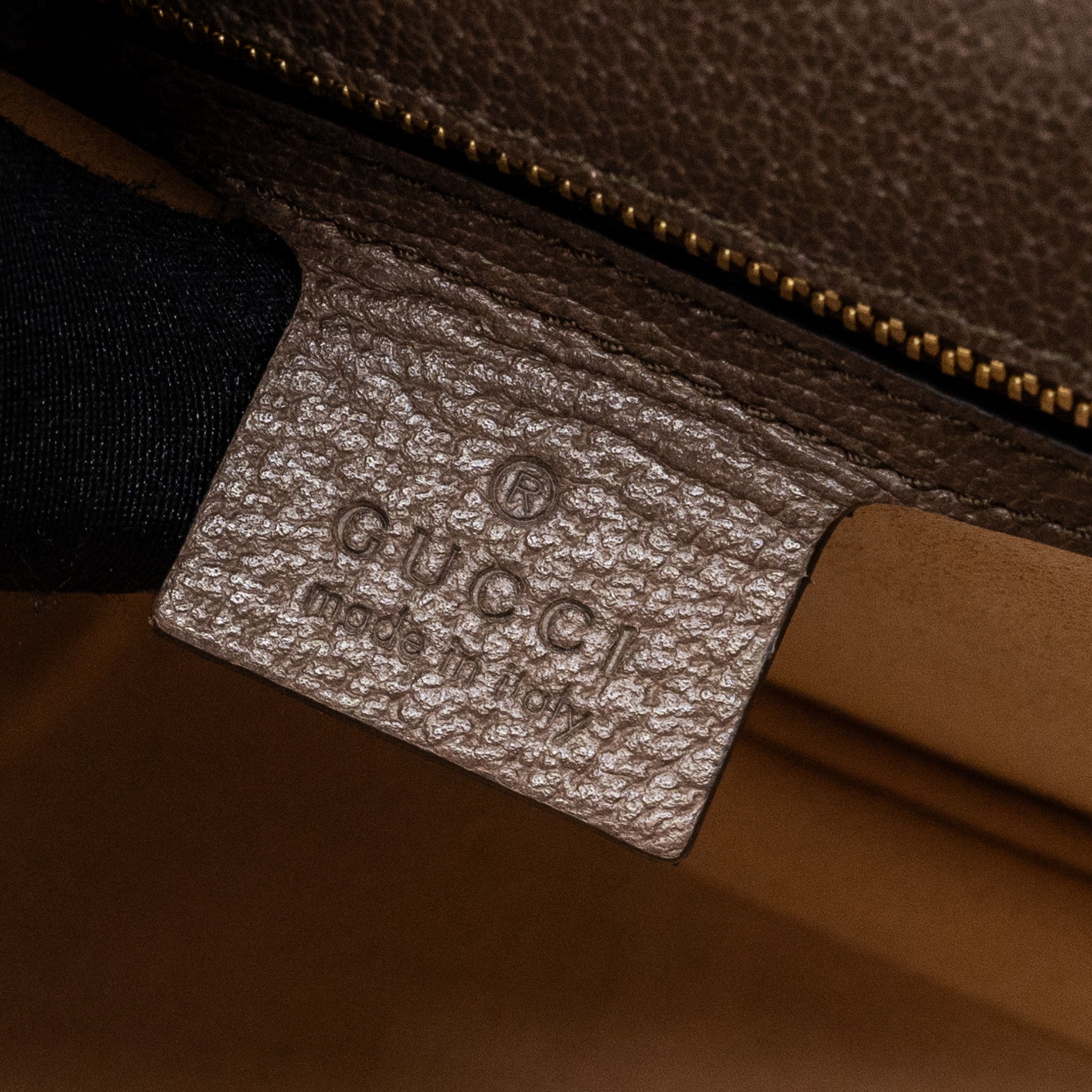 gucci-ophidia-gg-shoulder-bag-gg-supreme-canvas-ghw-2