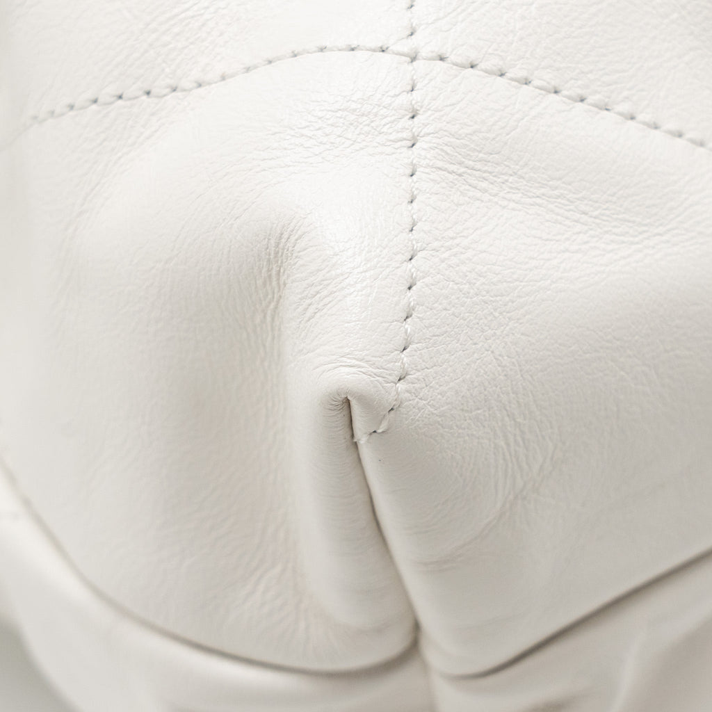 chanel-large-22-bag-shiny-calfskin-white-ghwmicrochip