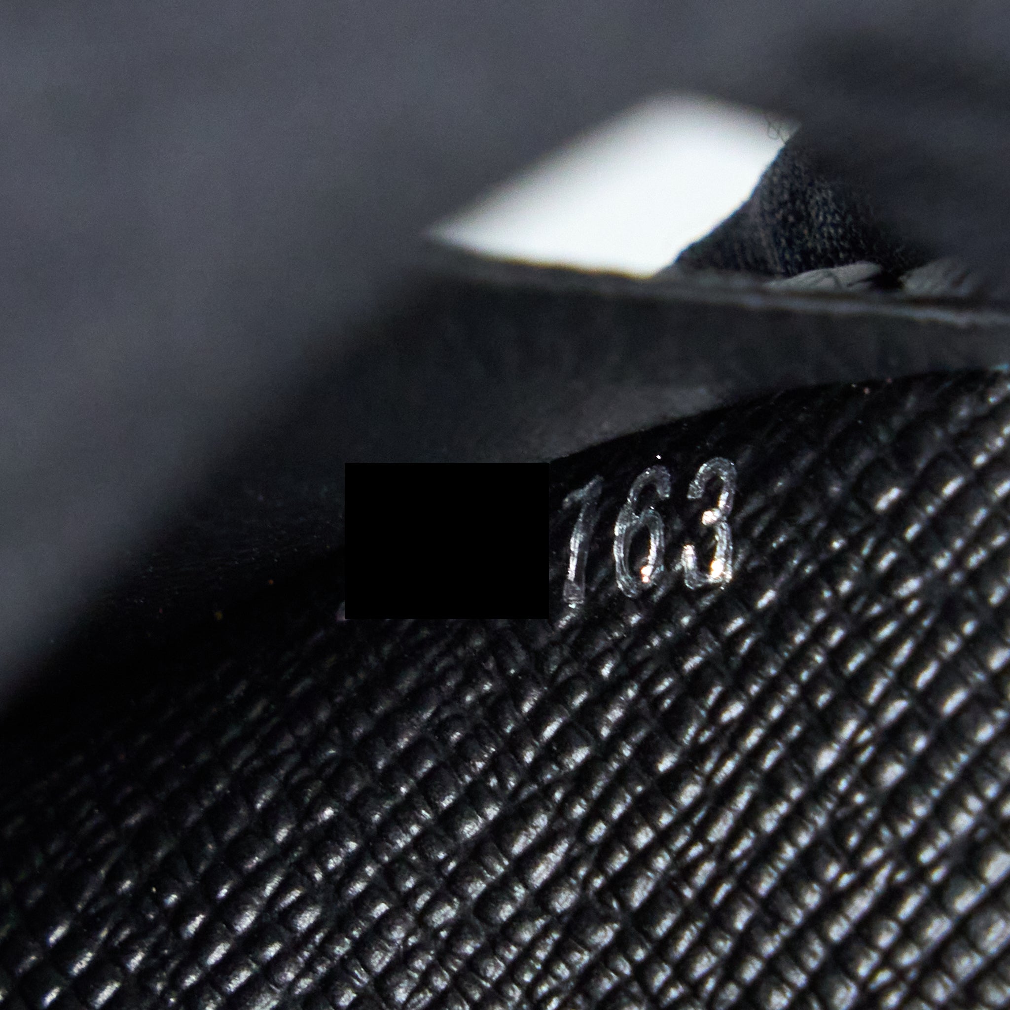 louis-vuitton-brazza-wallet-damier-graphite-canvas