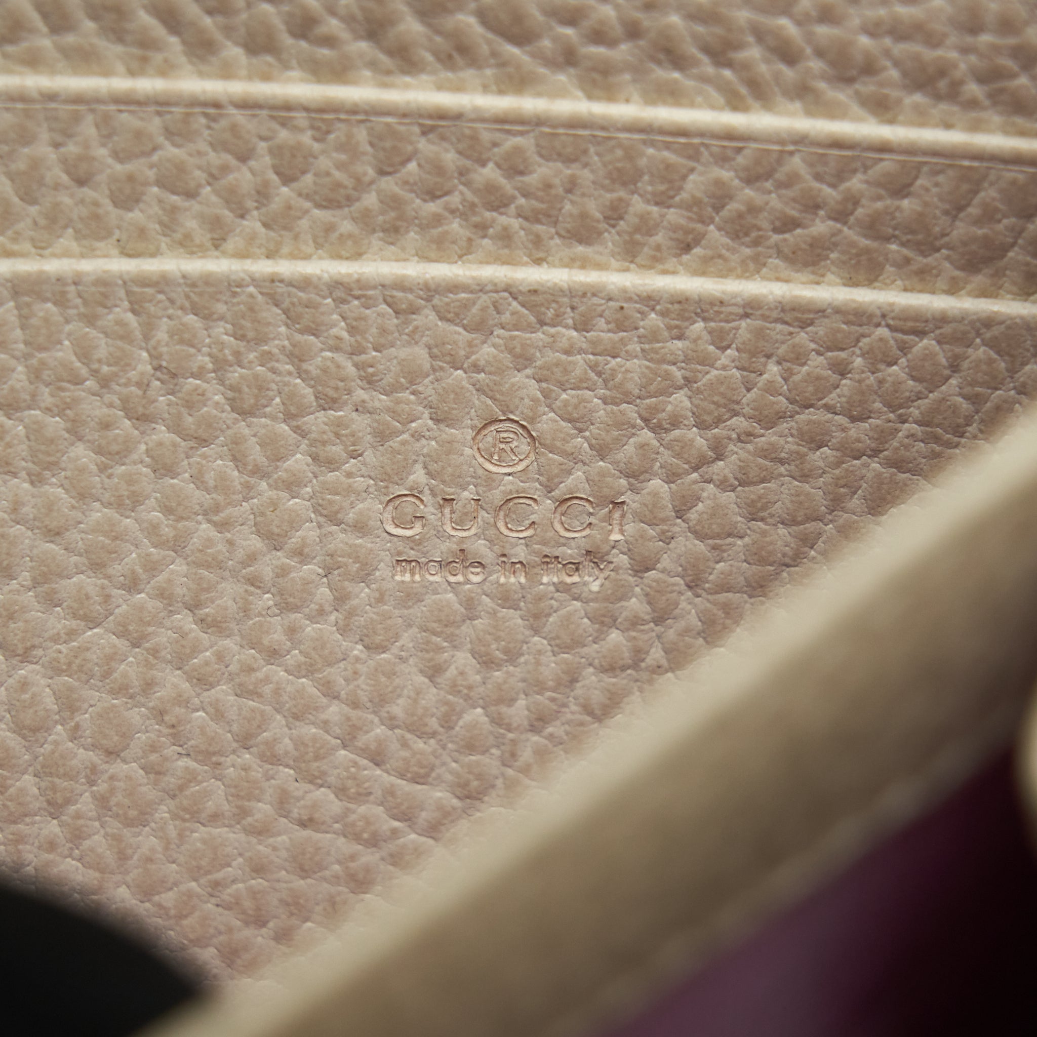 gucci-dionysus-chain-wallet-calfskin-cream-shw