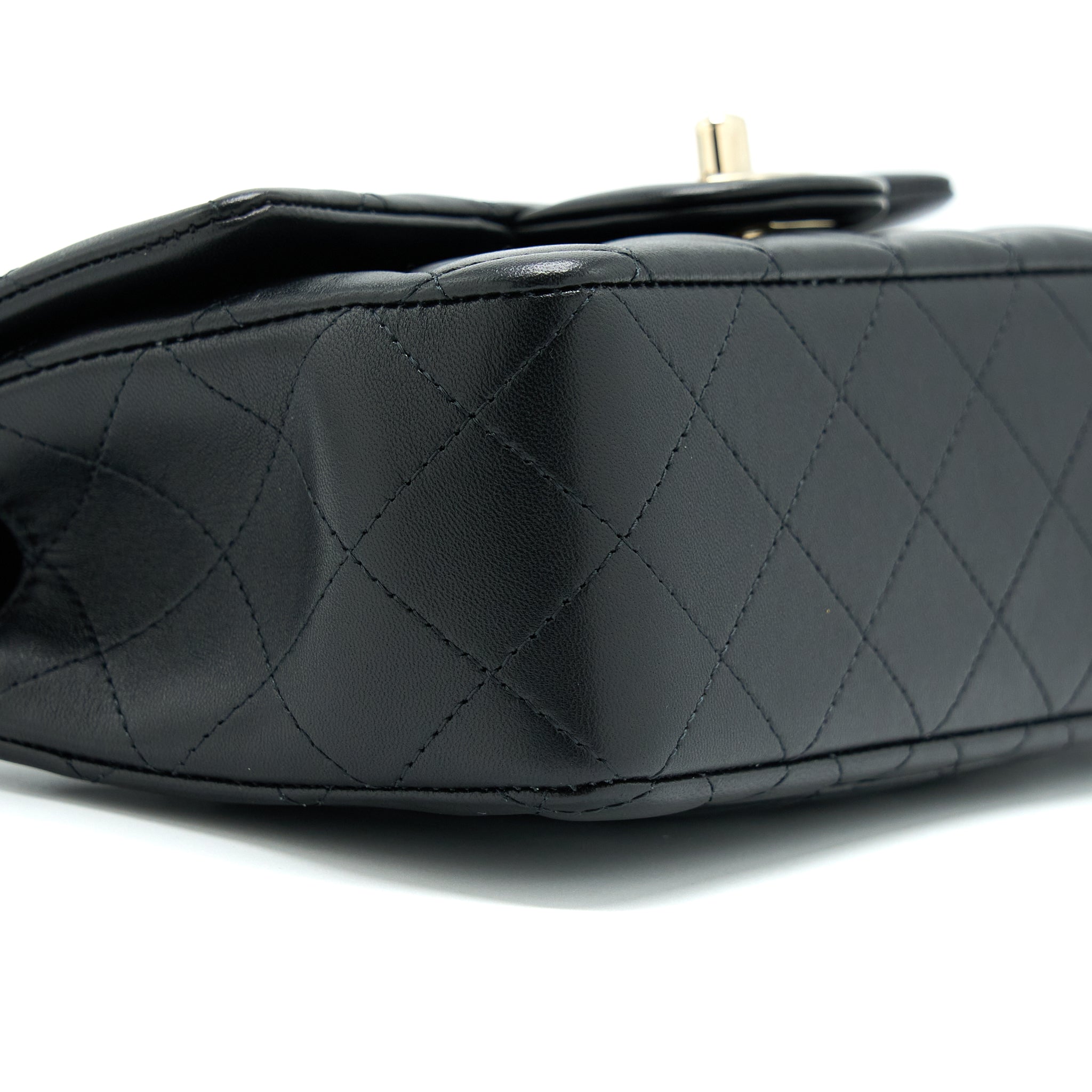 chanel-22a-top-handle-mini-rectangular-flap-bag-lambskin-black-ghw-microchip