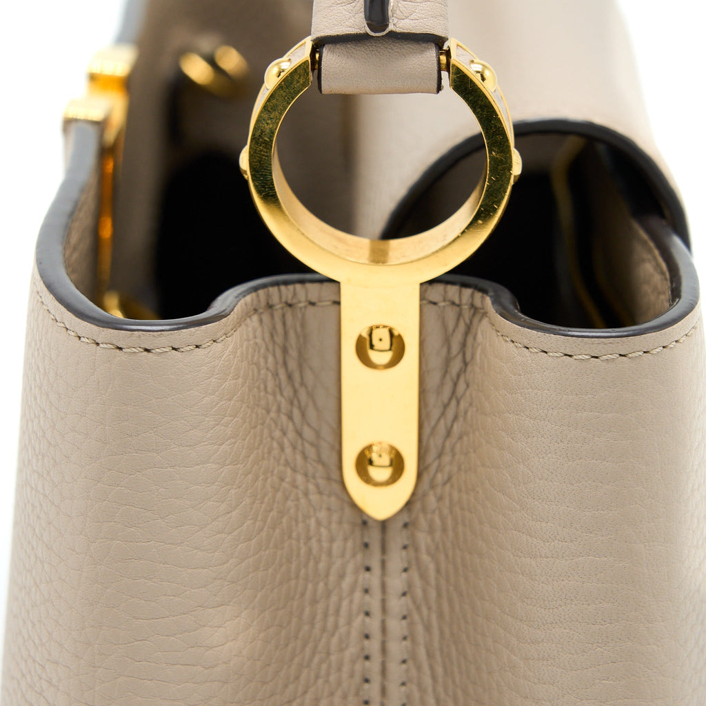 louis-vuitton-capucine-mm-taurillon-galet-ghw