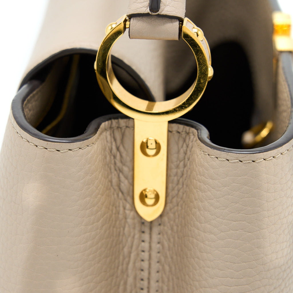 louis-vuitton-capucine-mm-taurillon-galet-ghw