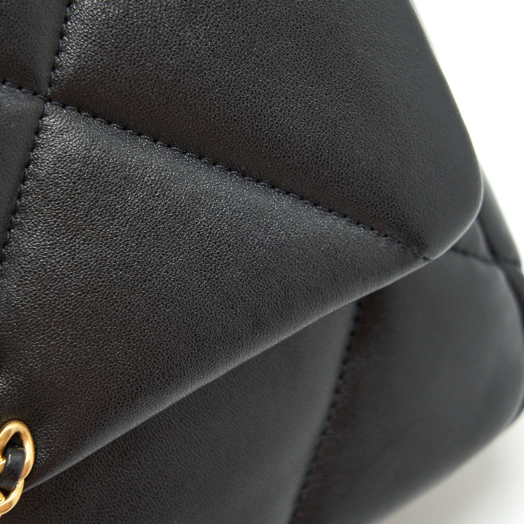chanel-19-flap-bag-small-lambskin-black-ghw