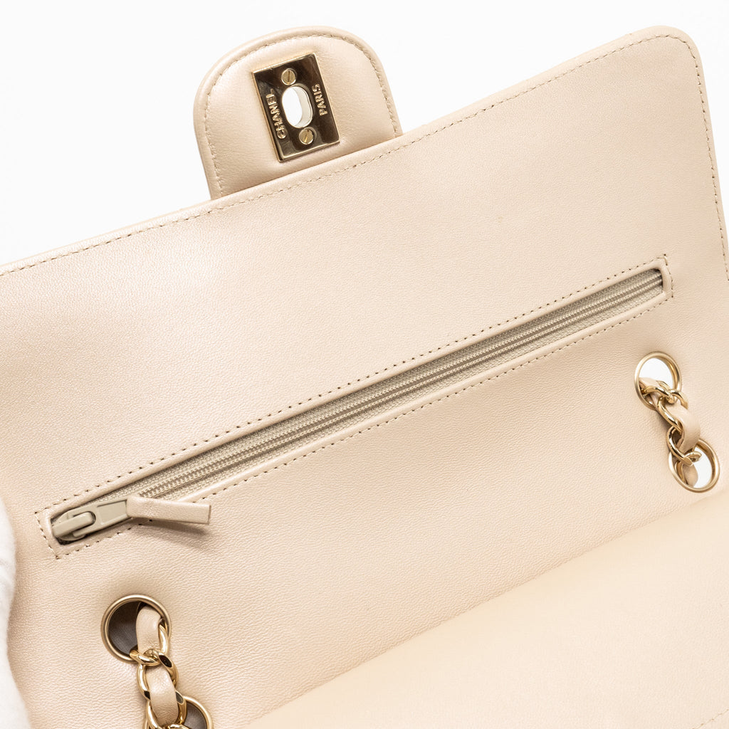 chanel-medium-classic-double-flap-bag-lambskin-iridescent-ivory-lghw-copy