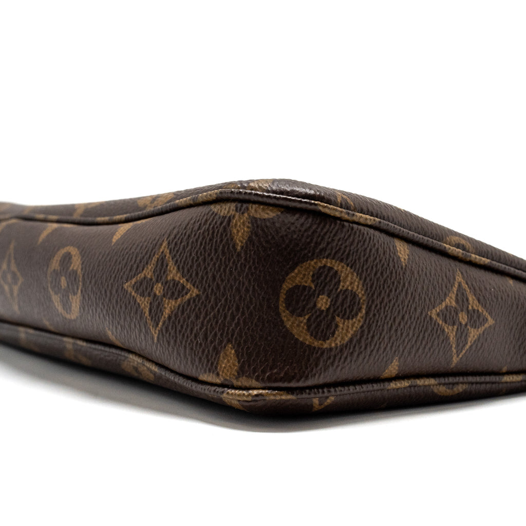 louis-vuitton-pochette-accessories-monogram-canvas-ghw-7