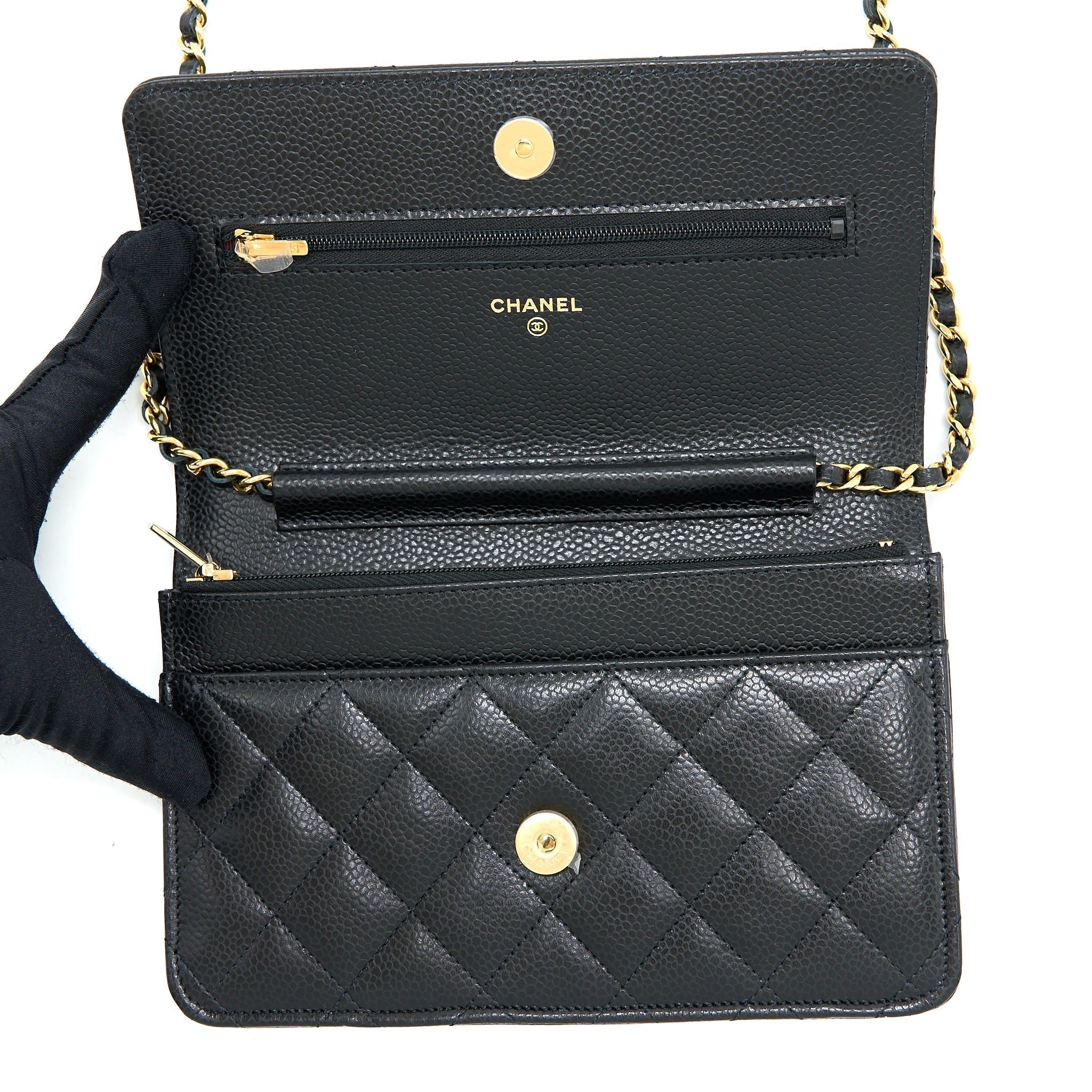chanel-classic-wallet-on-chain-caviar-black-ghw-microchip-11