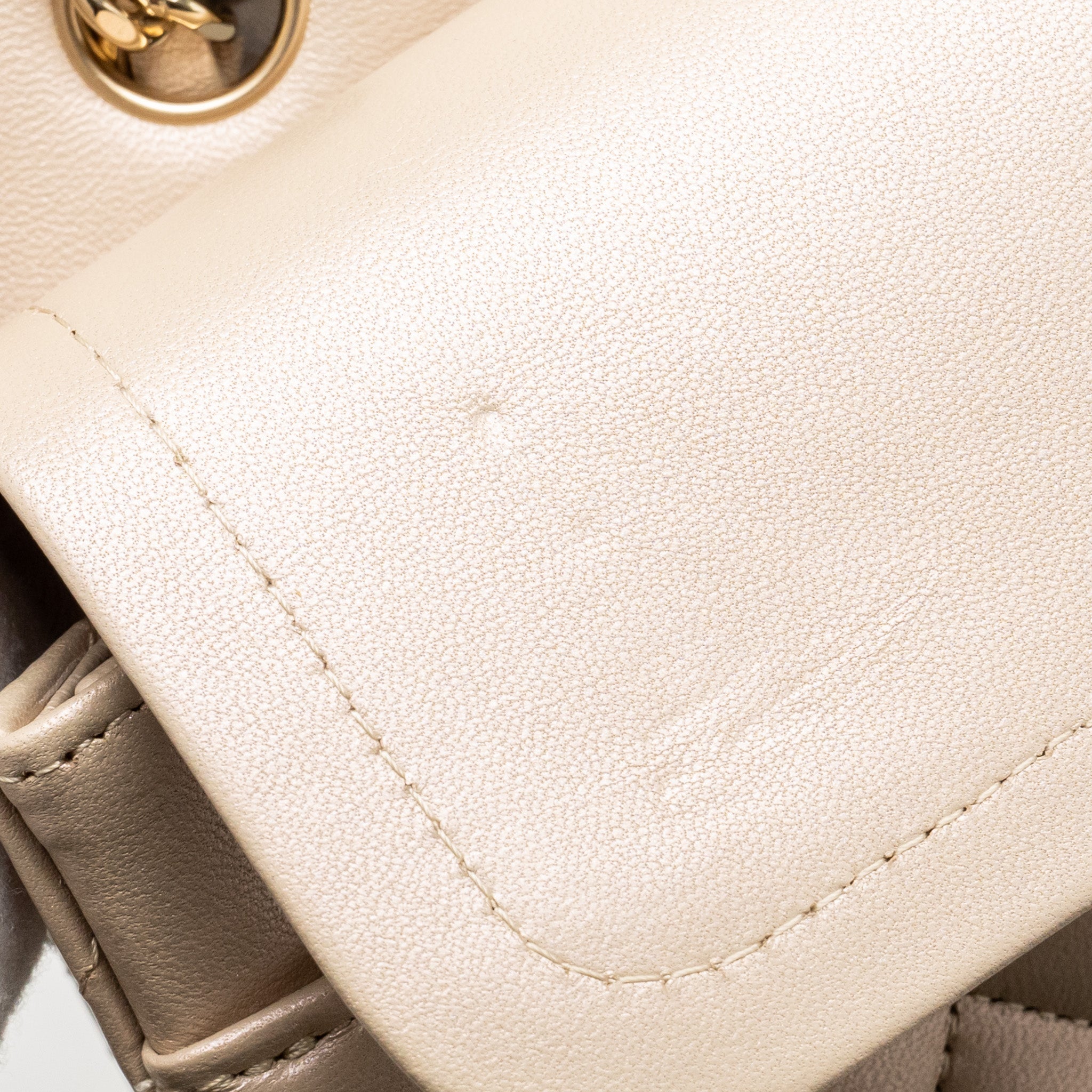 chanel-medium-classic-double-flap-bag-lambskin-iridescent-ivory-lghw-copy