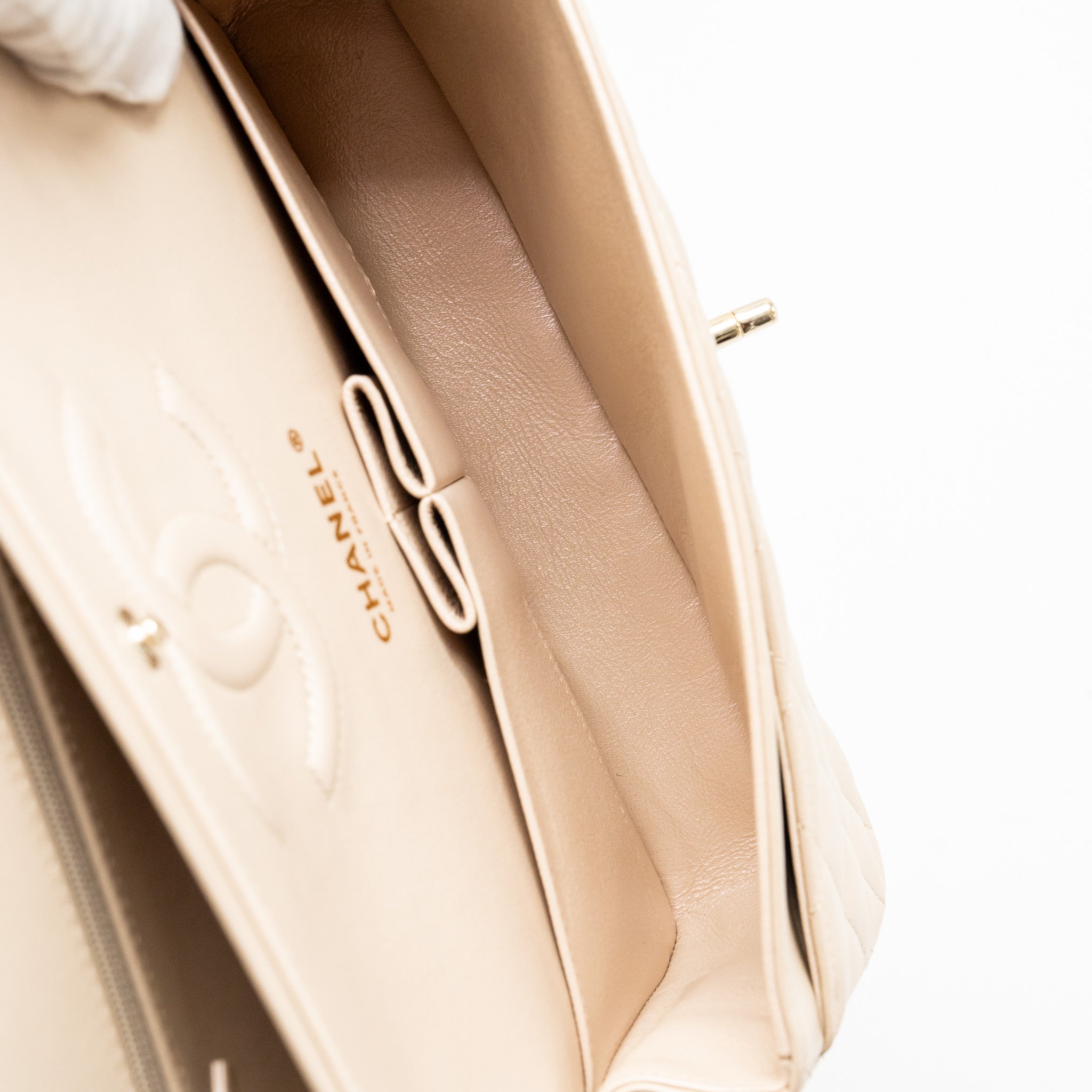 chanel-medium-classic-double-flap-bag-lambskin-iridescent-ivory-lghw-copy