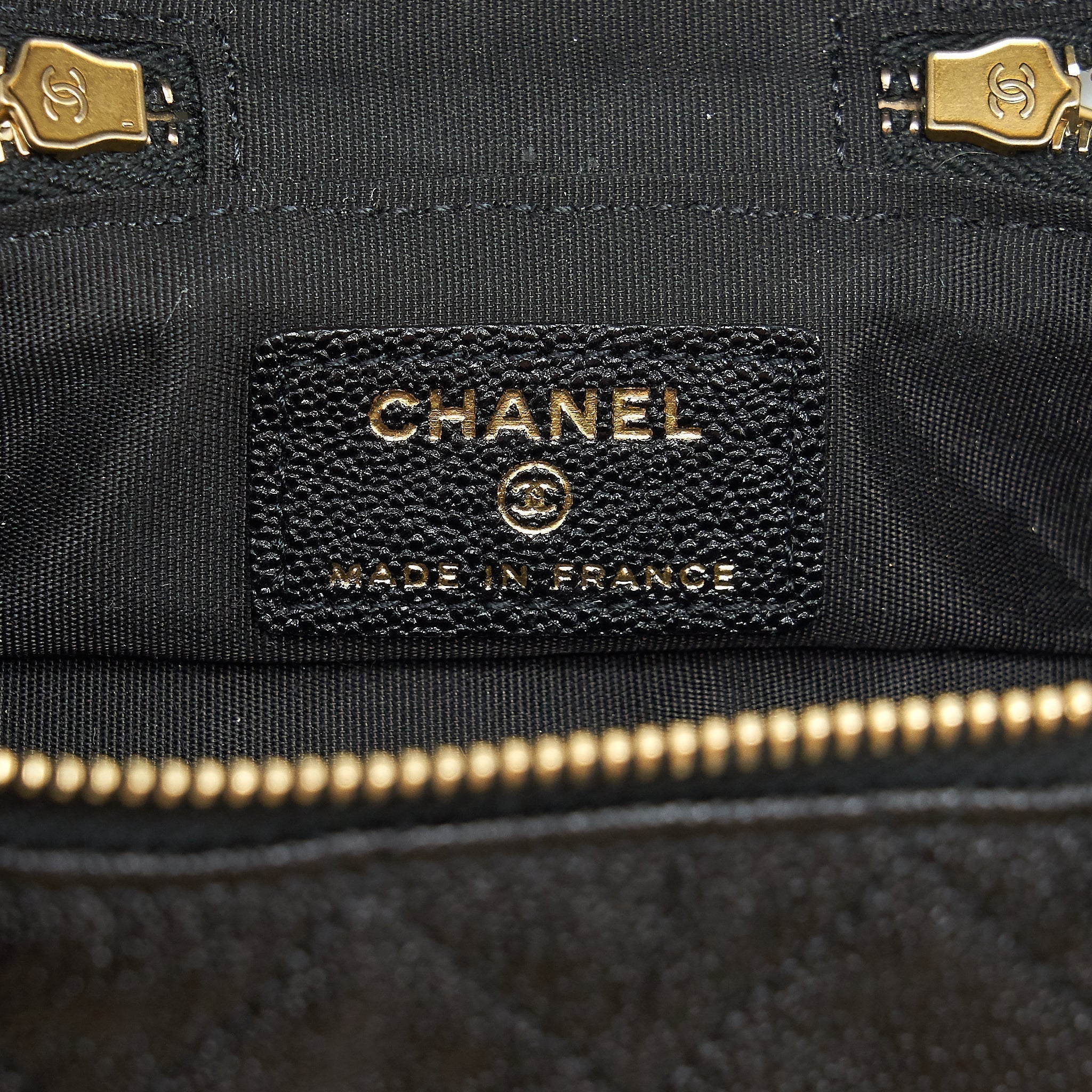 chanel-top-handle-mini-zipper-soft-vanity-with-chain-black-ghw